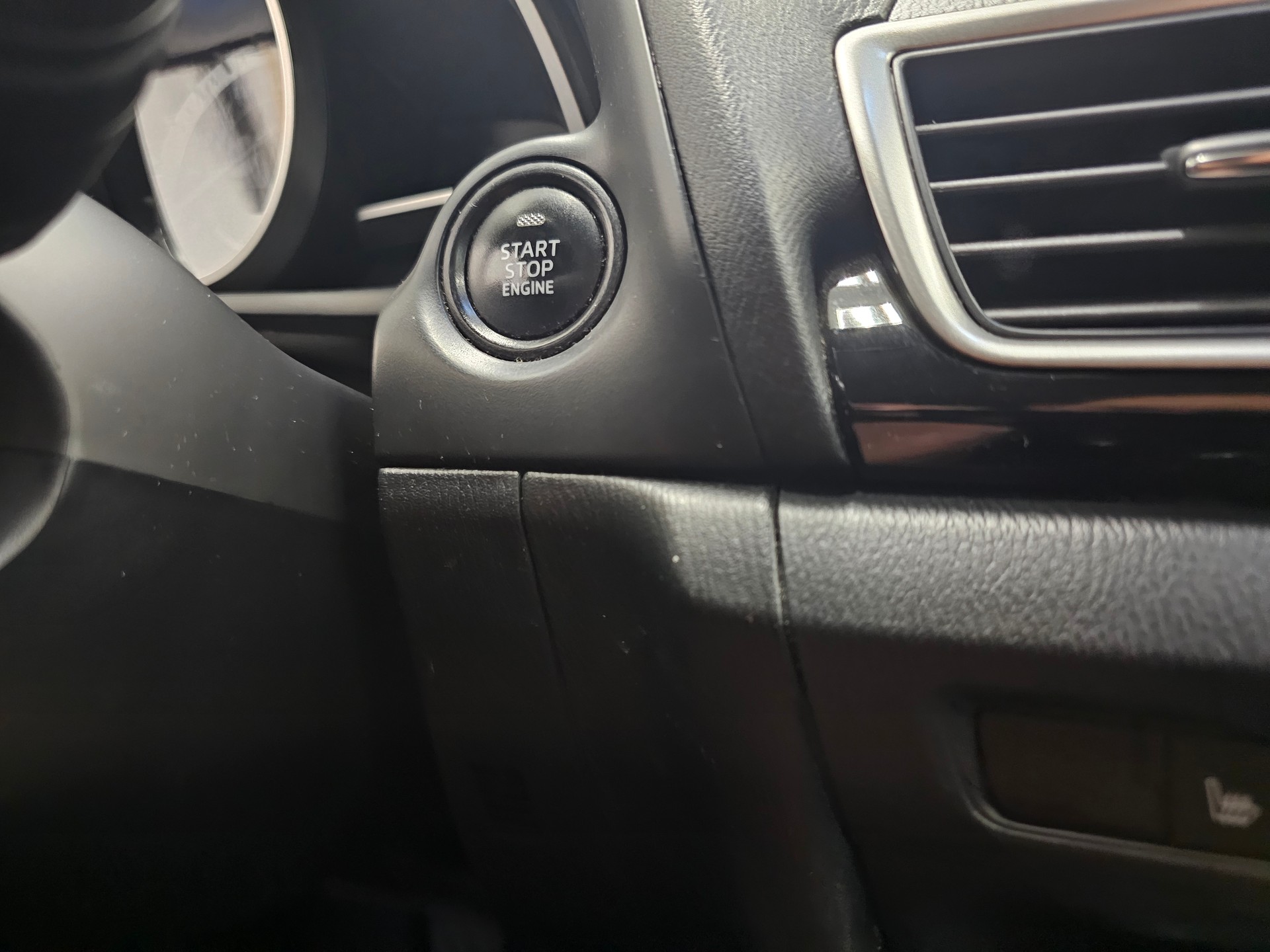 MAZDA 3 1.5 16V Ambition-image-15