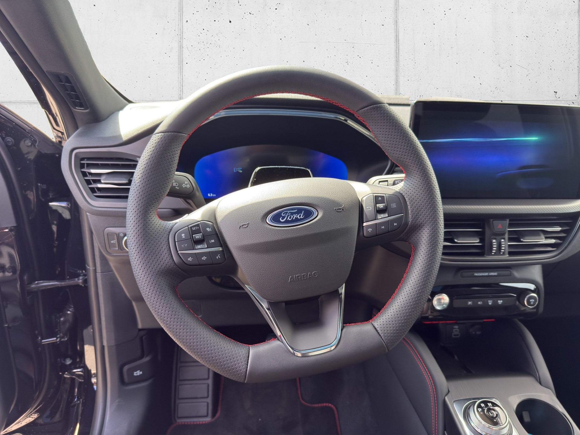 FORD Kuga 2.5 Hybrid ST-Line X 4x4 black&white Ed.-image-6