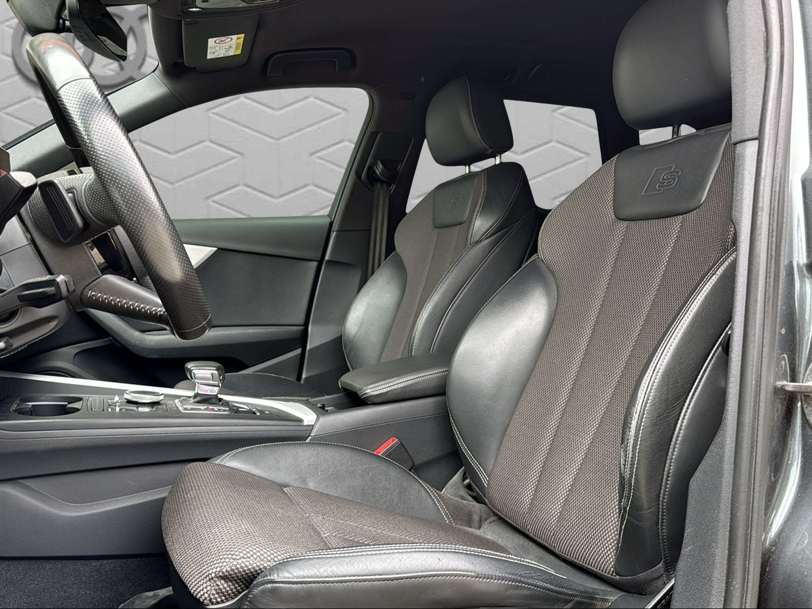 AUDI A4 Avant 2.0 TFSI Sport quattro S-tronic-image-10
