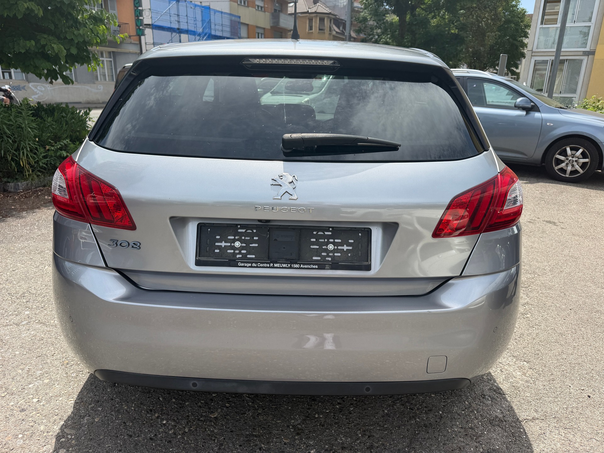 PEUGEOT 308 1.2 THP Style-image-3