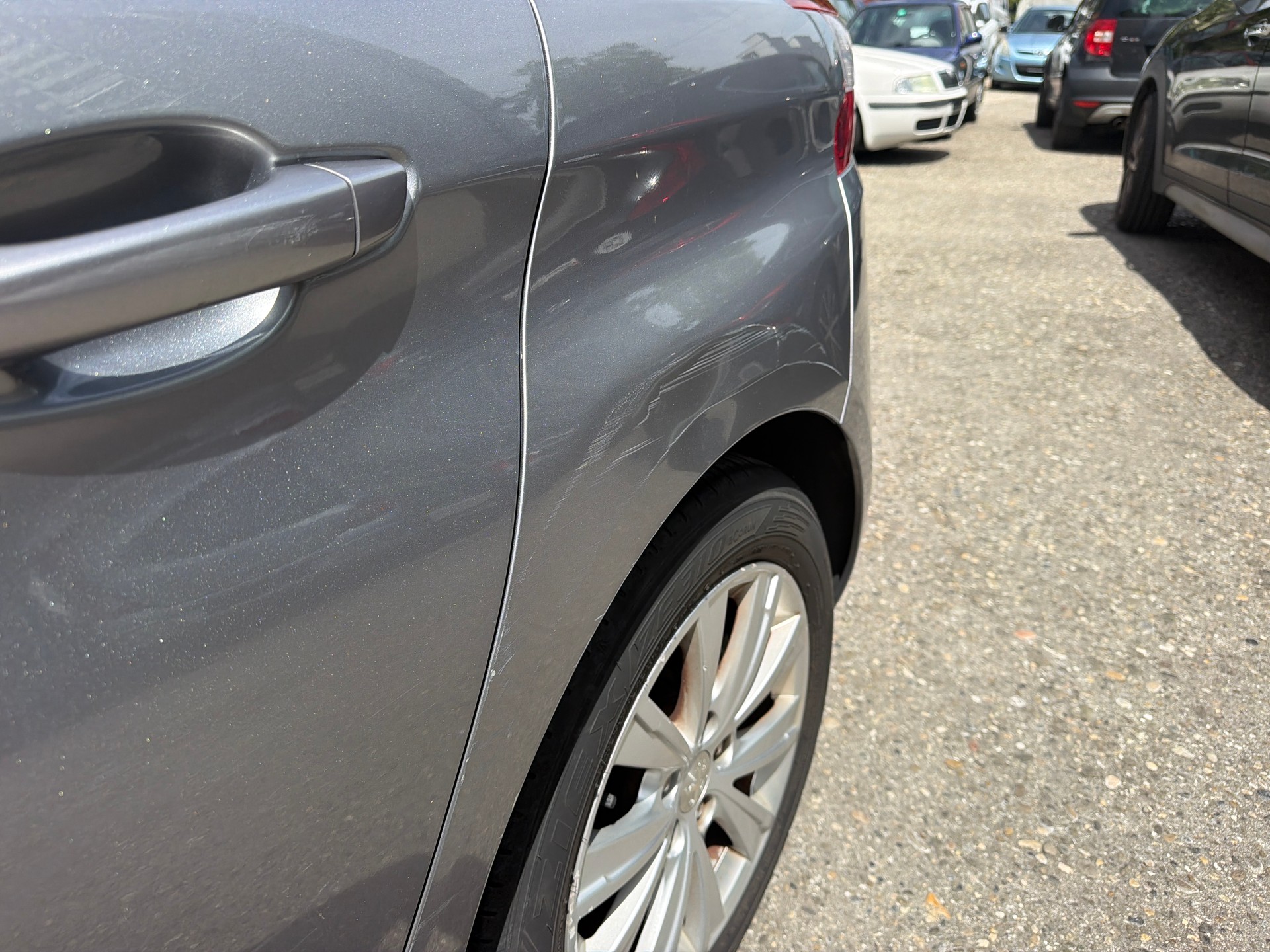 PEUGEOT 308 1.2 THP Style-image-12