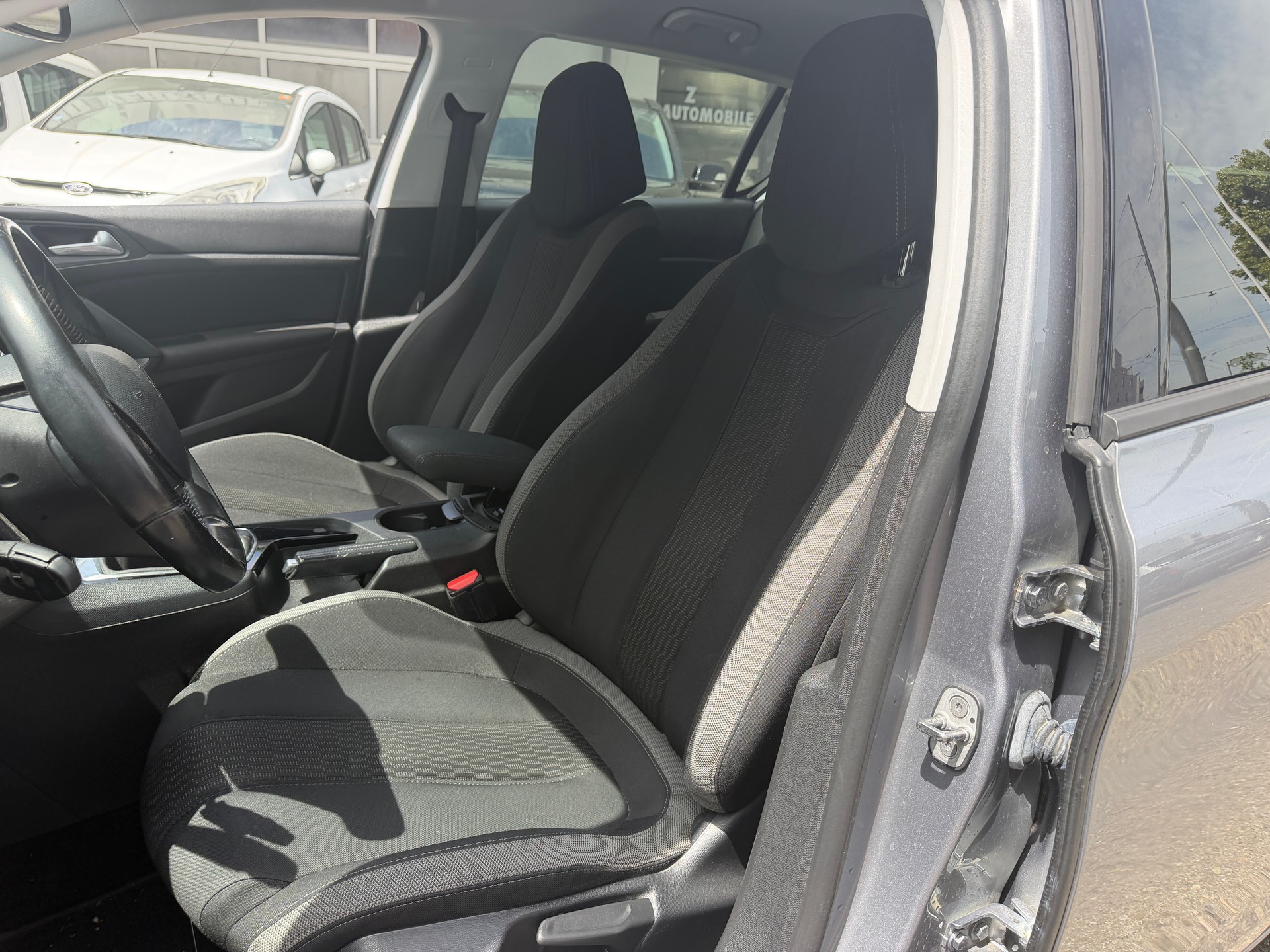 PEUGEOT 308 1.2 THP Style-image-5