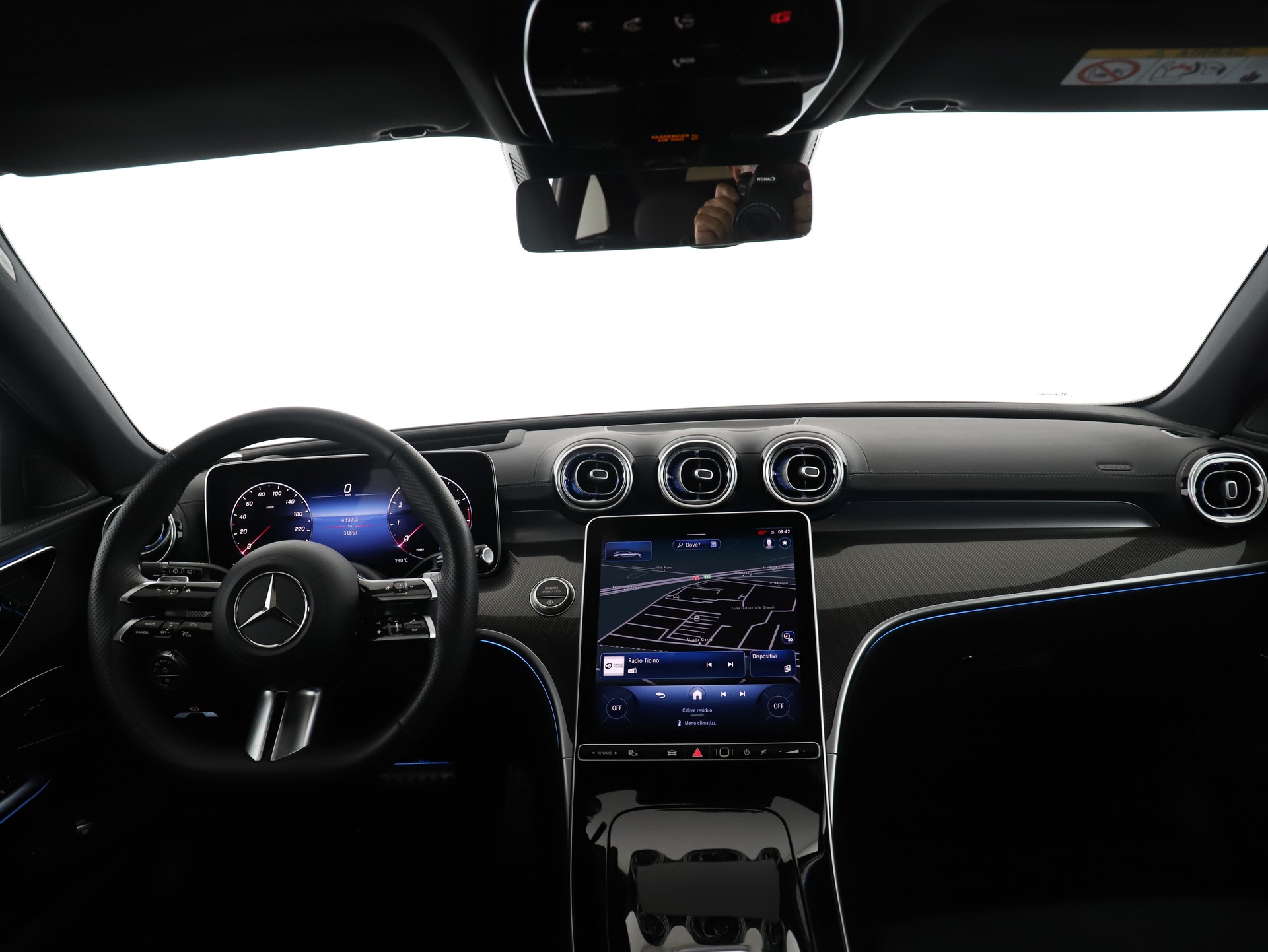 MERCEDES-BENZ C 300 T 4 Matic AMG Line-image-10