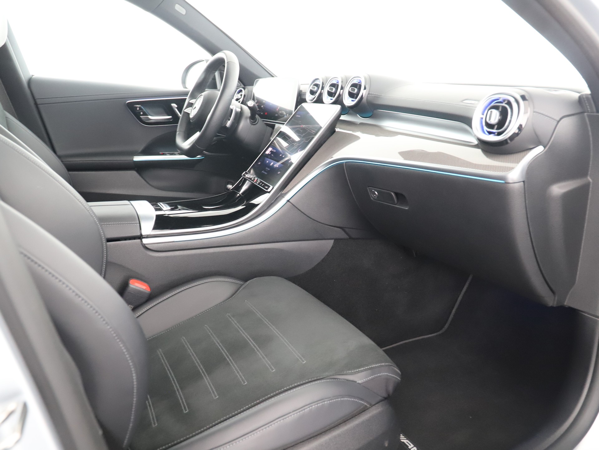 MERCEDES-BENZ C 300 T 4 Matic AMG Line-image-8