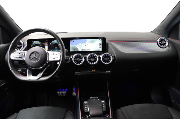 MERCEDES-BENZ EQA 350 AMG Line 4Matic-image-9