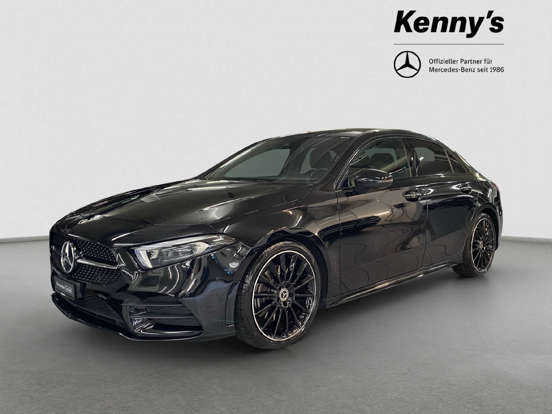 MERCEDES-BENZ A 220 AMG Line Limousine-image-0