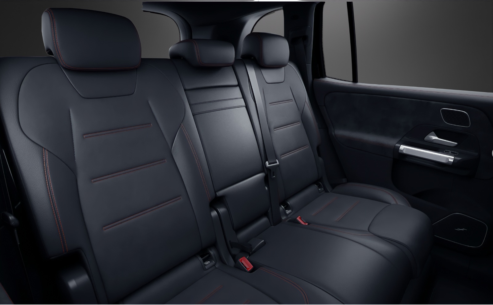 MERCEDES-BENZ GLB 250 4Matic AMG Line 8G-Tronic-image-9