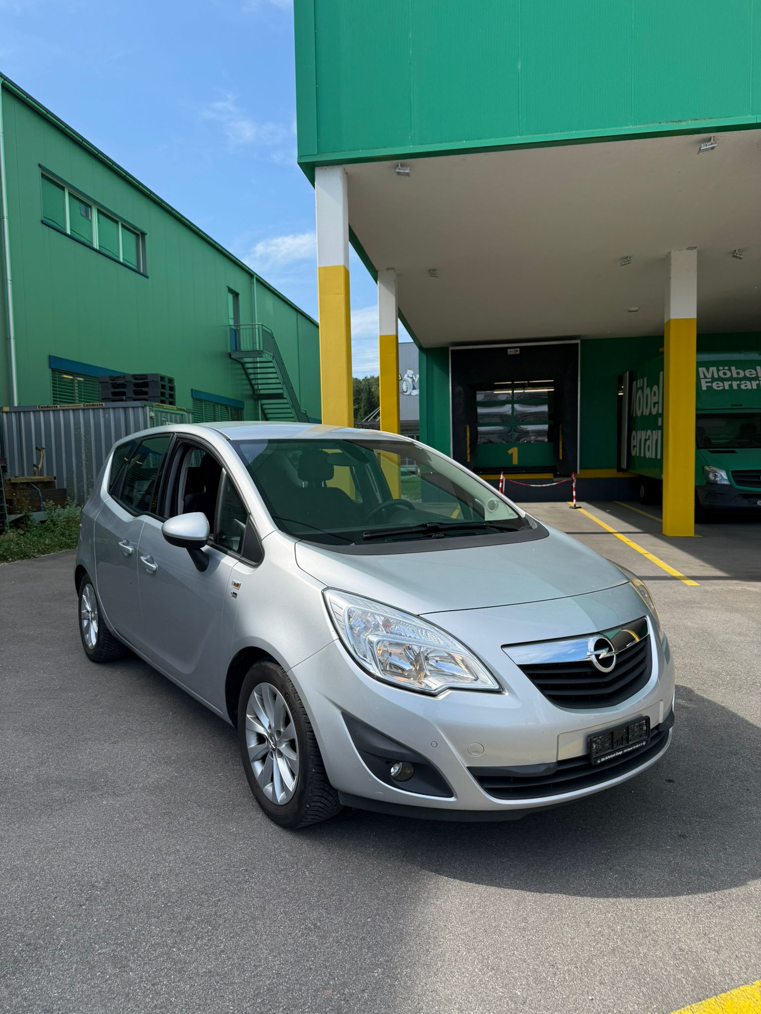 OPEL Meriva 1.4 Turbo Active Edition-image-0