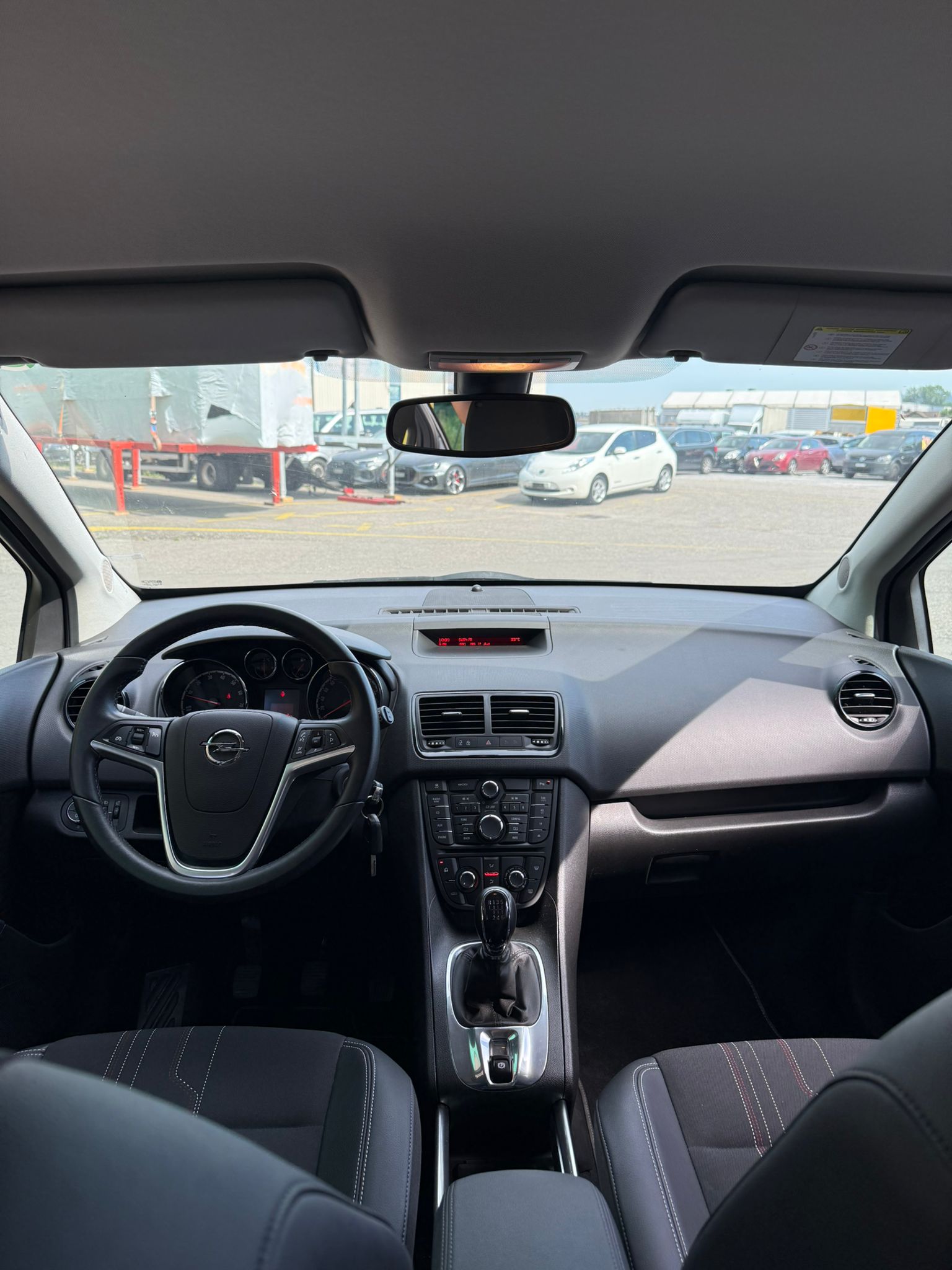 OPEL Meriva 1.4 Turbo Active Edition-image-8