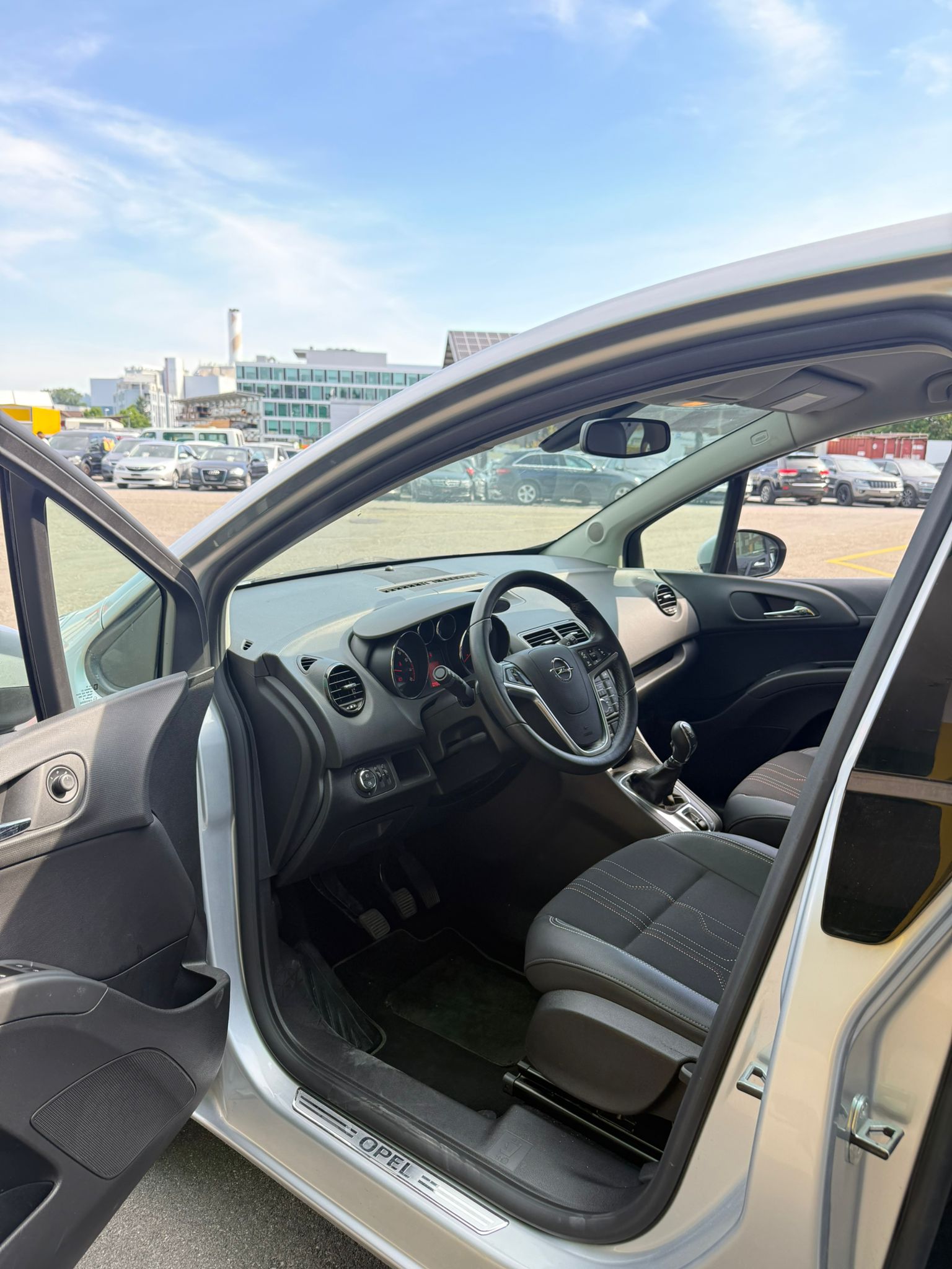 OPEL Meriva 1.4 Turbo Active Edition-image-6