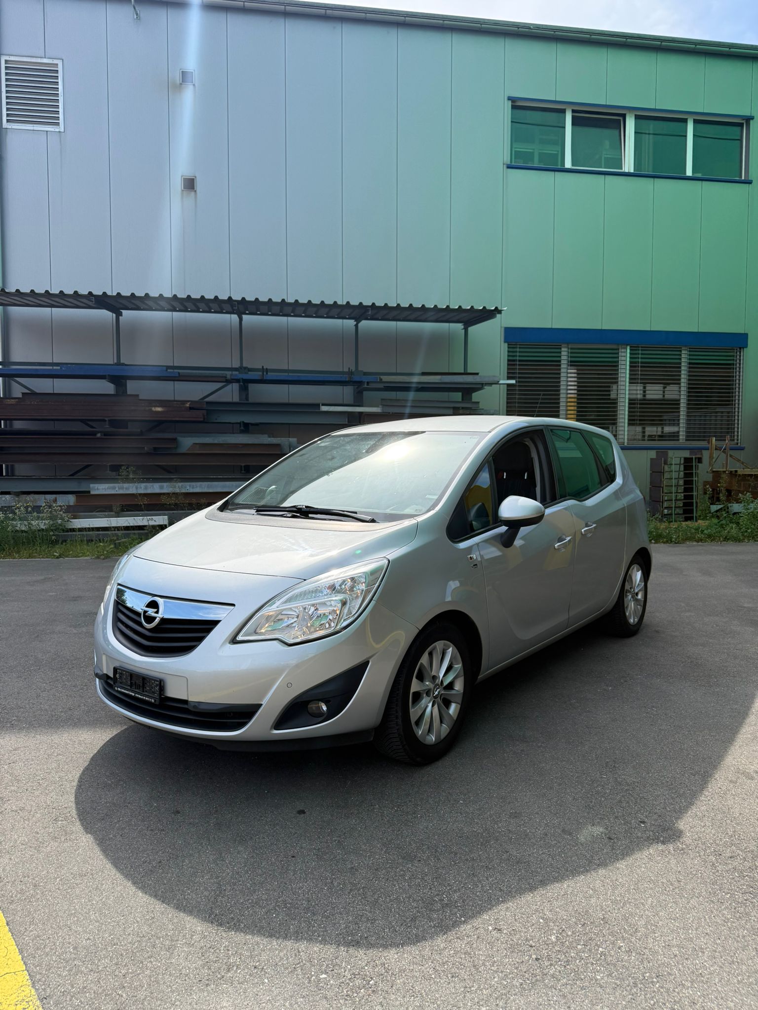 OPEL Meriva 1.4 Turbo Active Edition-image-2