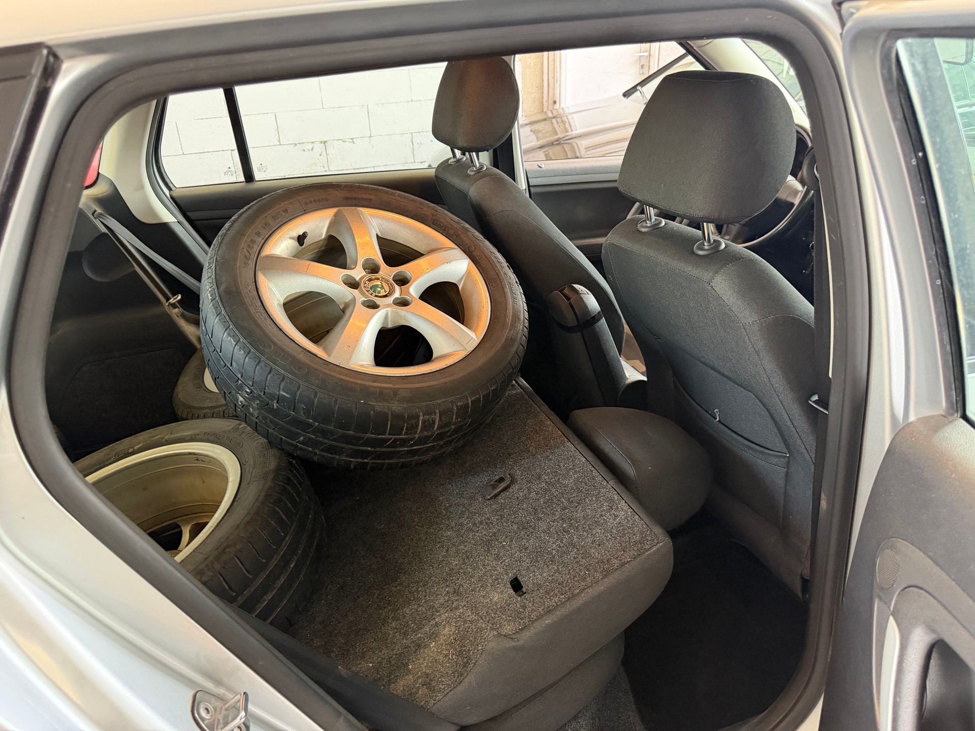SKODA Fabia 1.9 TDI Classic-image-6