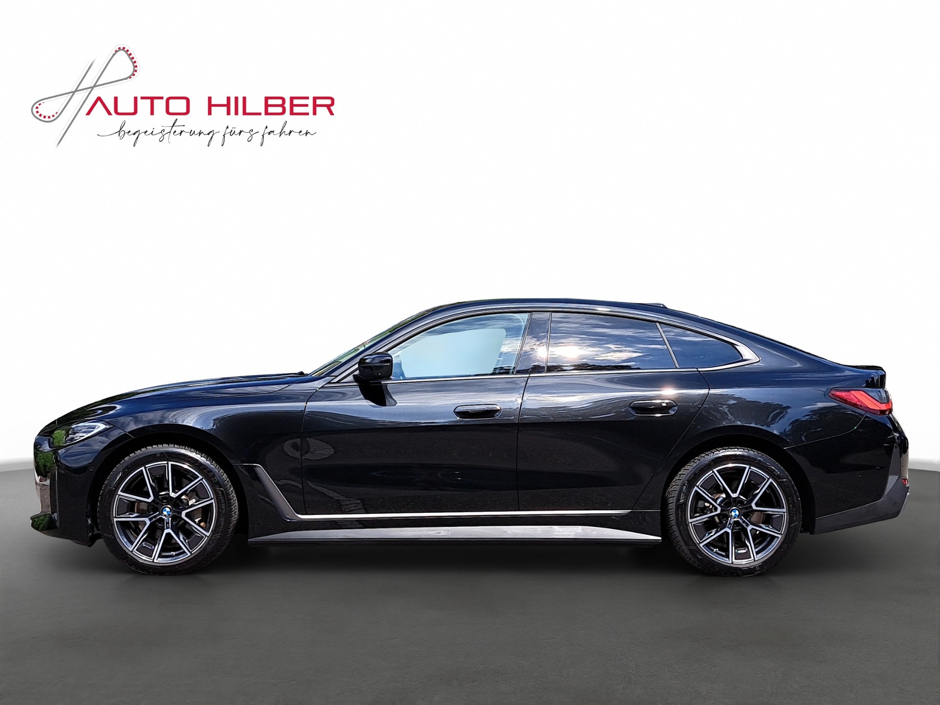 BMW i4 eDrive 40 *Anhängerkupplung*-image-2