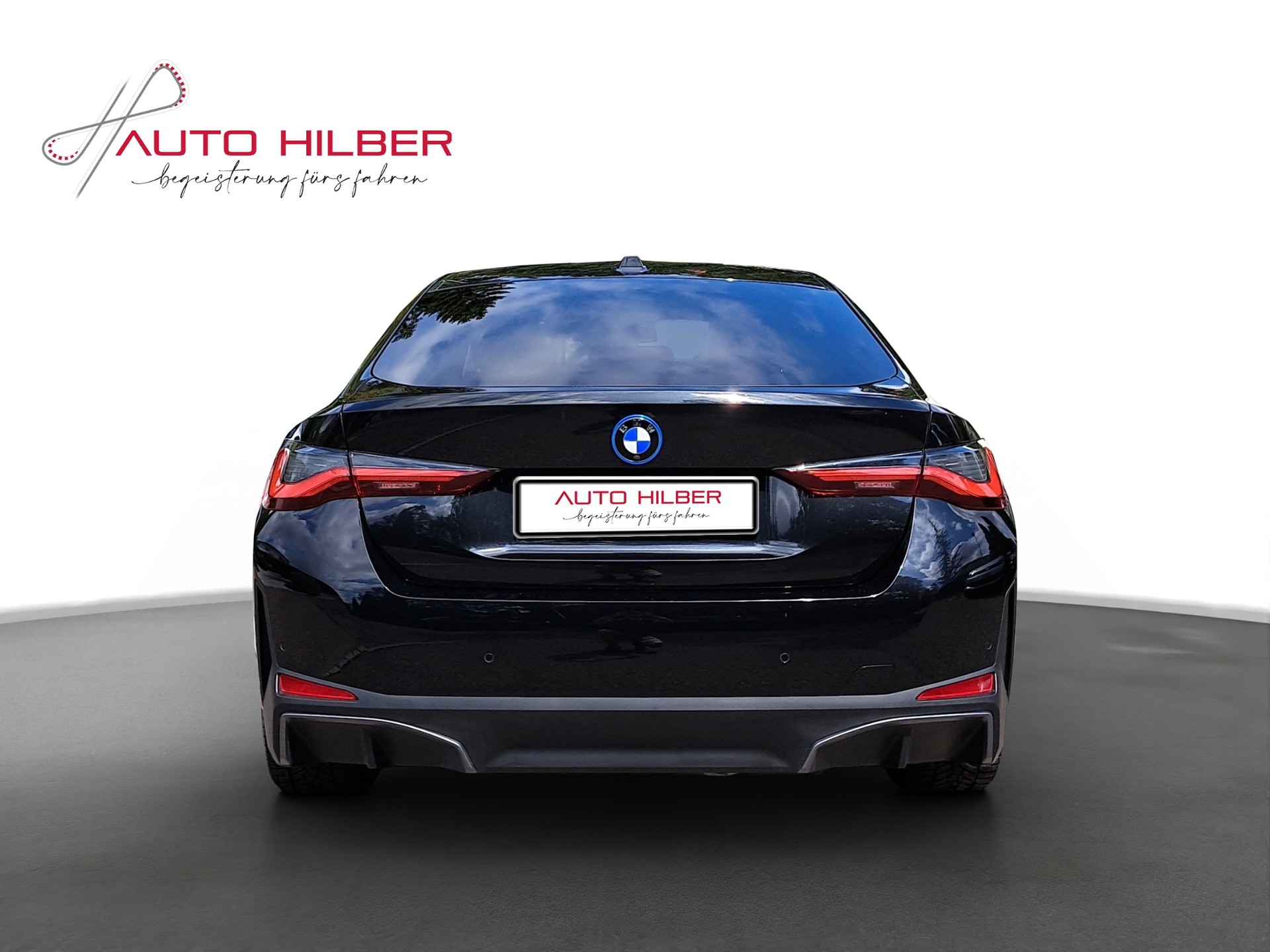 BMW i4 eDrive 40 *Anhängerkupplung*-image-5