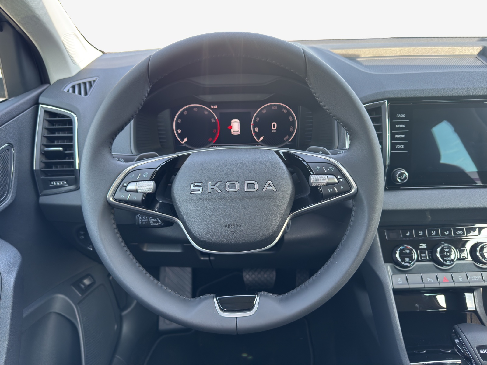 SKODA Karoq Dynamic 1.5 TSI 150PS 7DSG-image-8