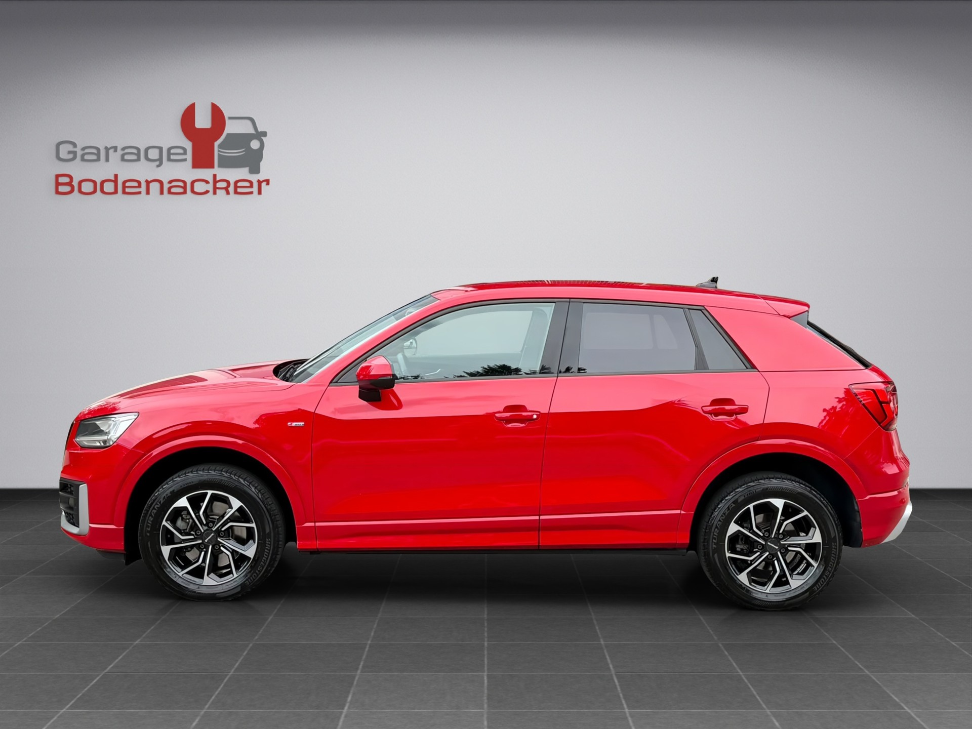 AUDI Q2 35 TDI Attraction quattro S-tronic * S Line * Diesel *-image-2