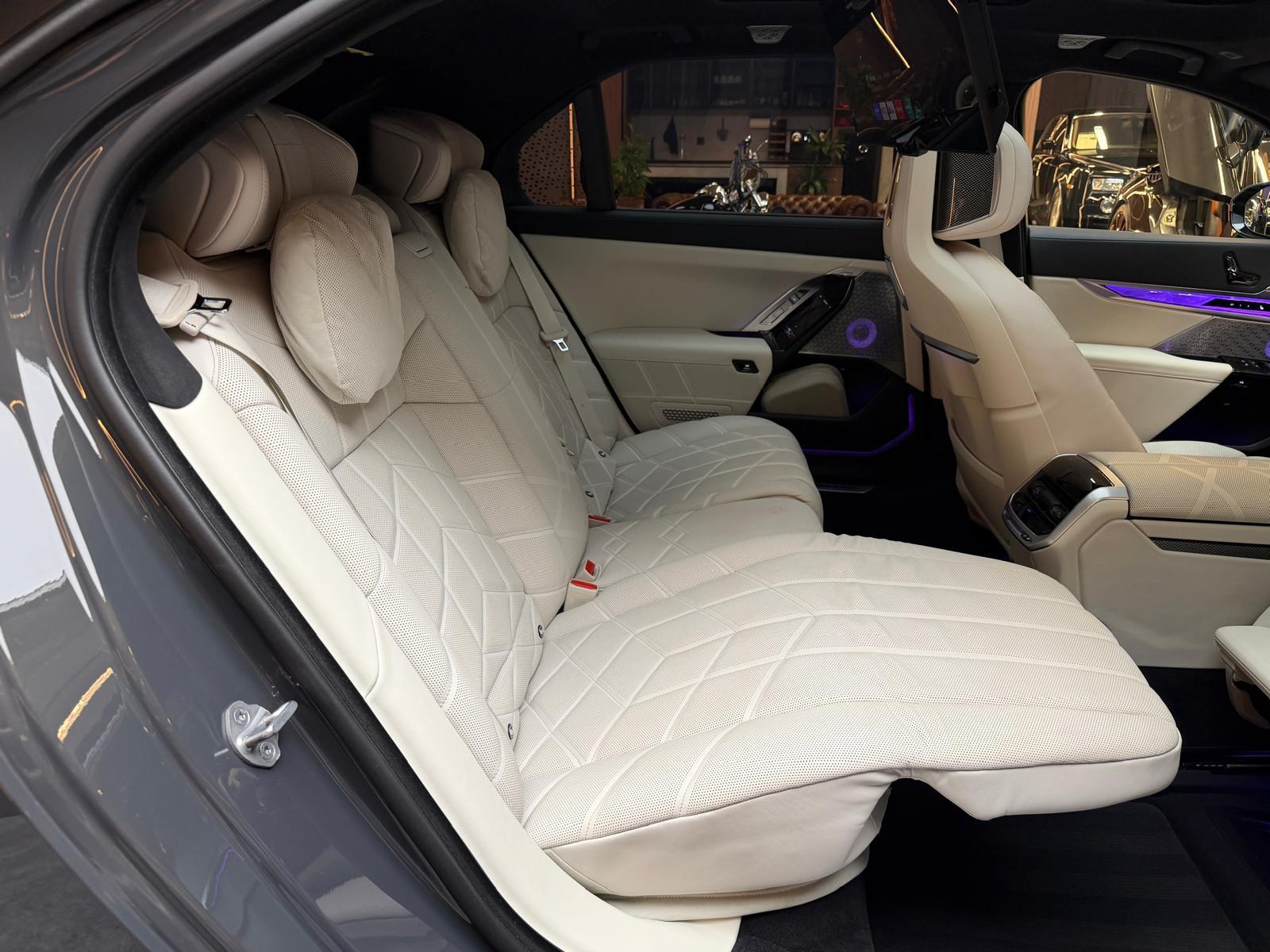 BMW 740d xDrive M-Sport-image-18