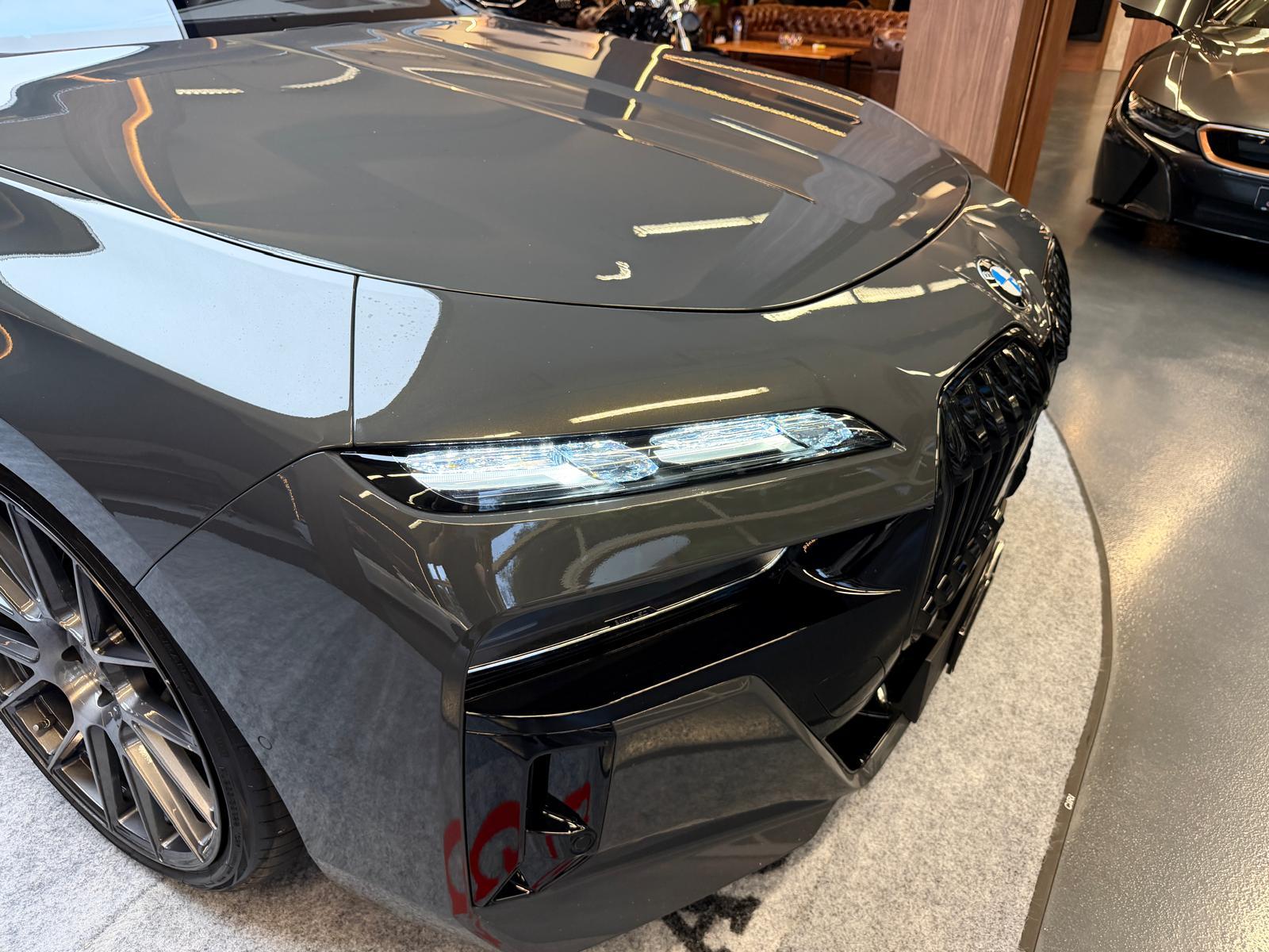 BMW 740d xDrive M-Sport-image-10