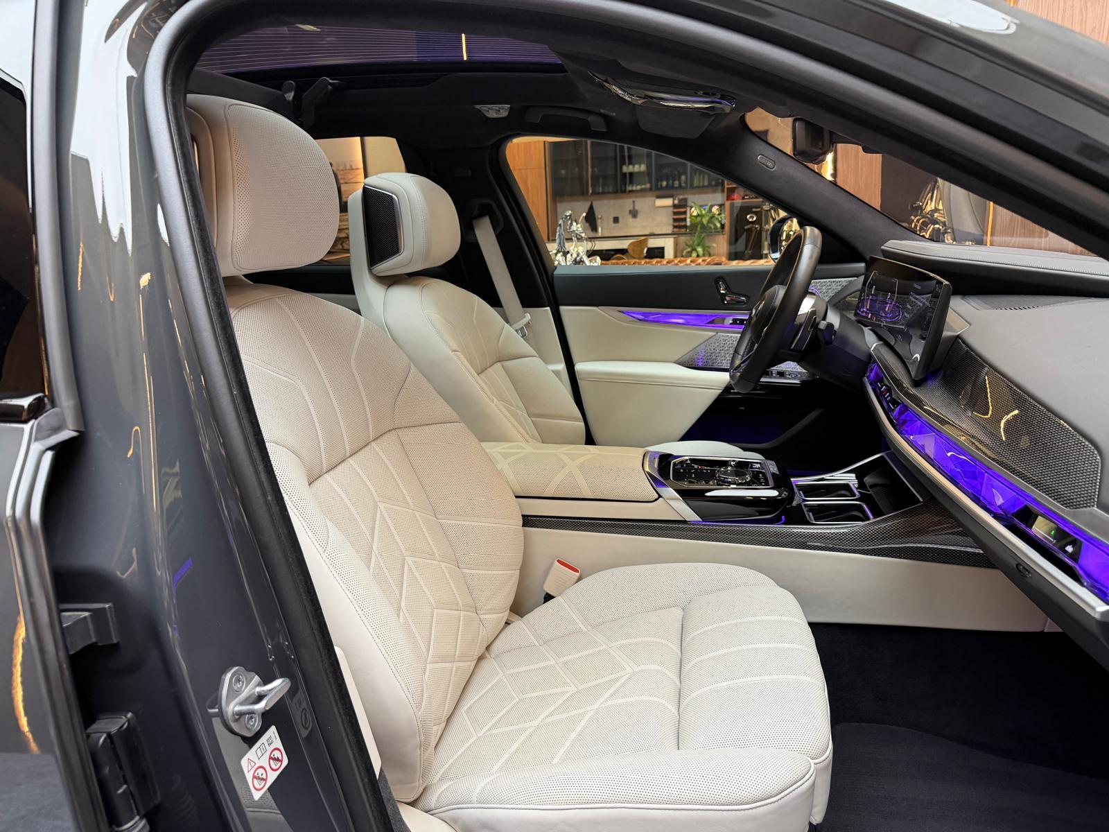 BMW 740d xDrive M-Sport-image-15