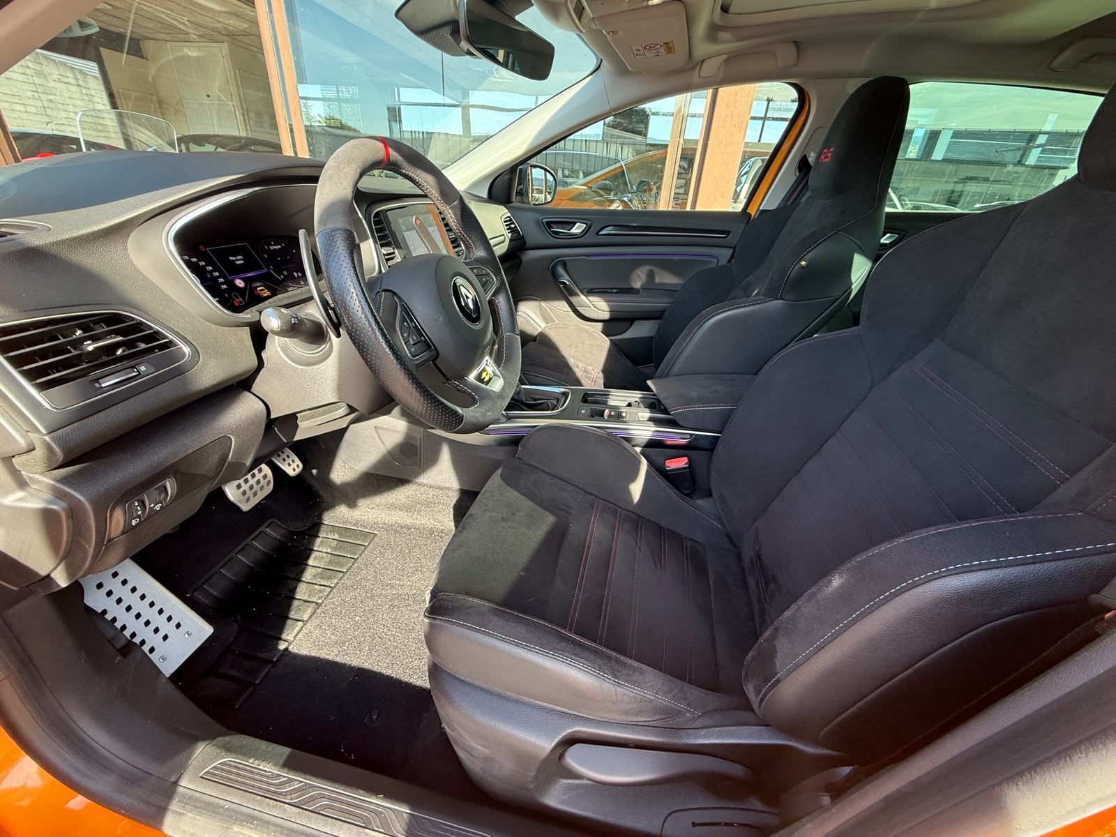 RENAULT Mégane Trophy 300 EDC-image-6