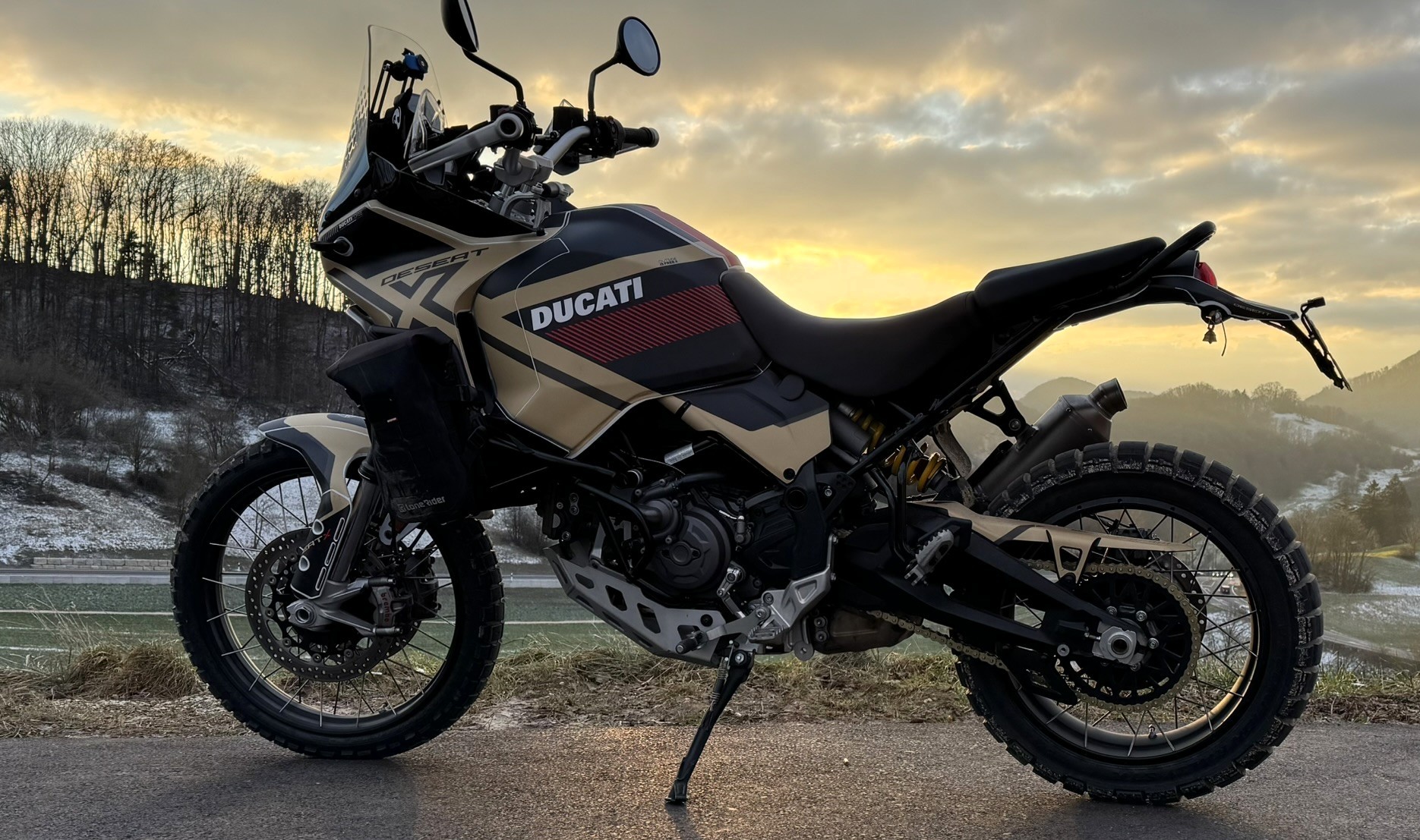 DUCATI Desert X-image-7