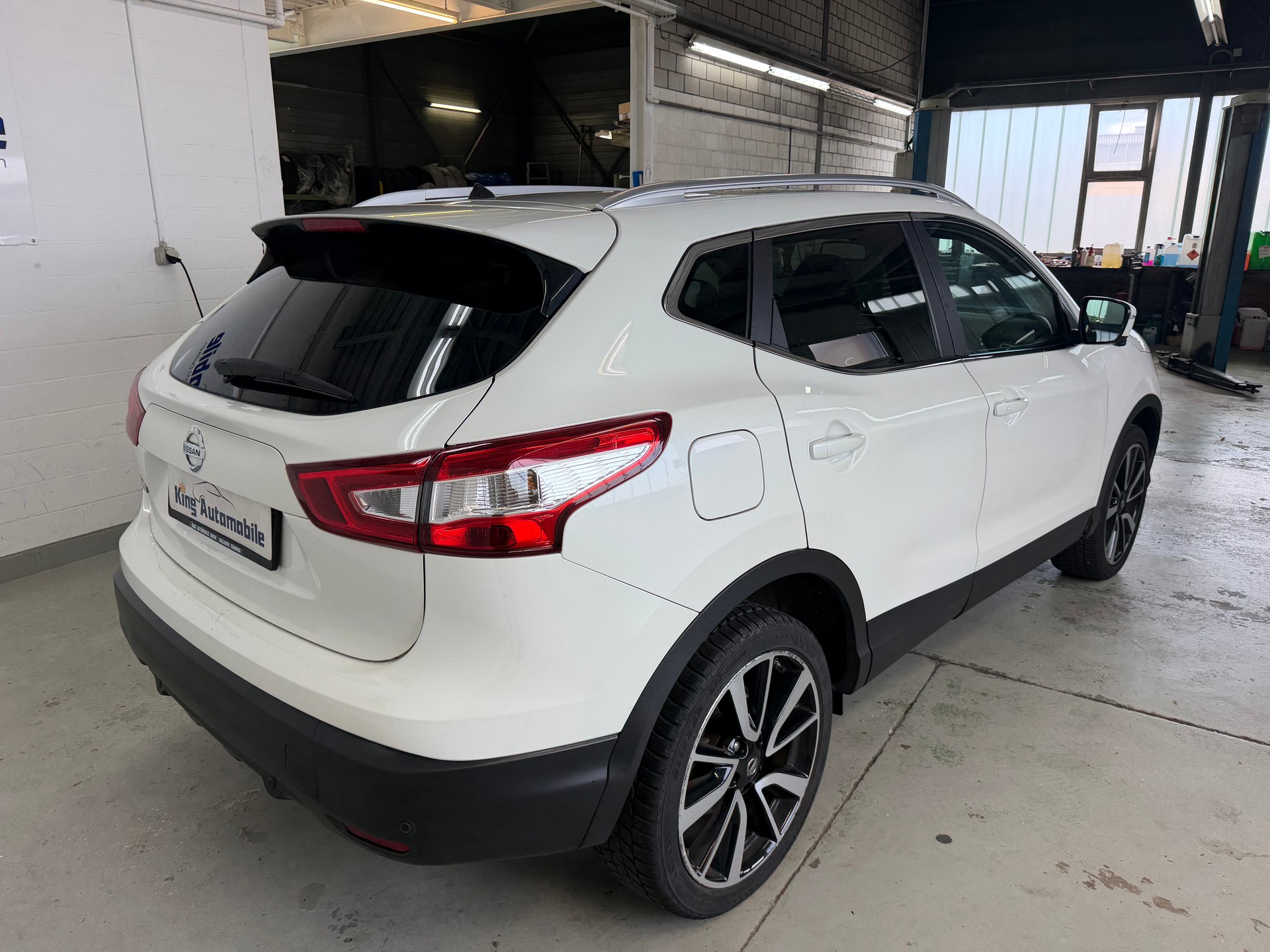 NISSAN Qashqai 1.2 DIG-T tekna Xtronic CVT | CH-Auto | 1-Hand | Frisch MFK | Ab Service-image-6