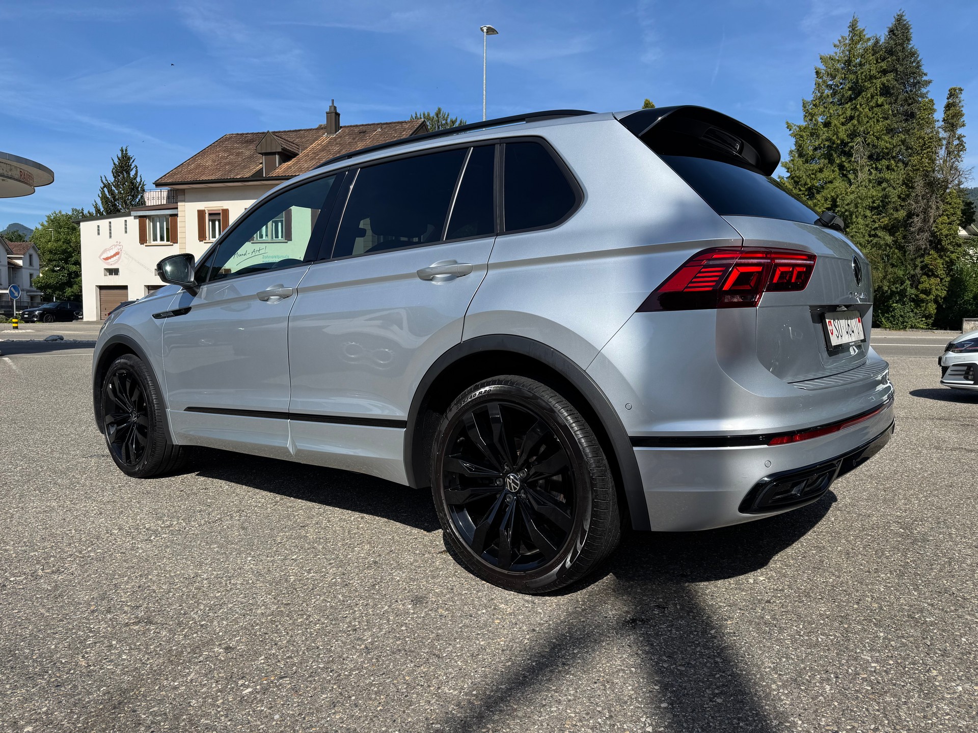 VW Tiguan 2.0 TDI SCR R-Line 4Motion DSG-image-6