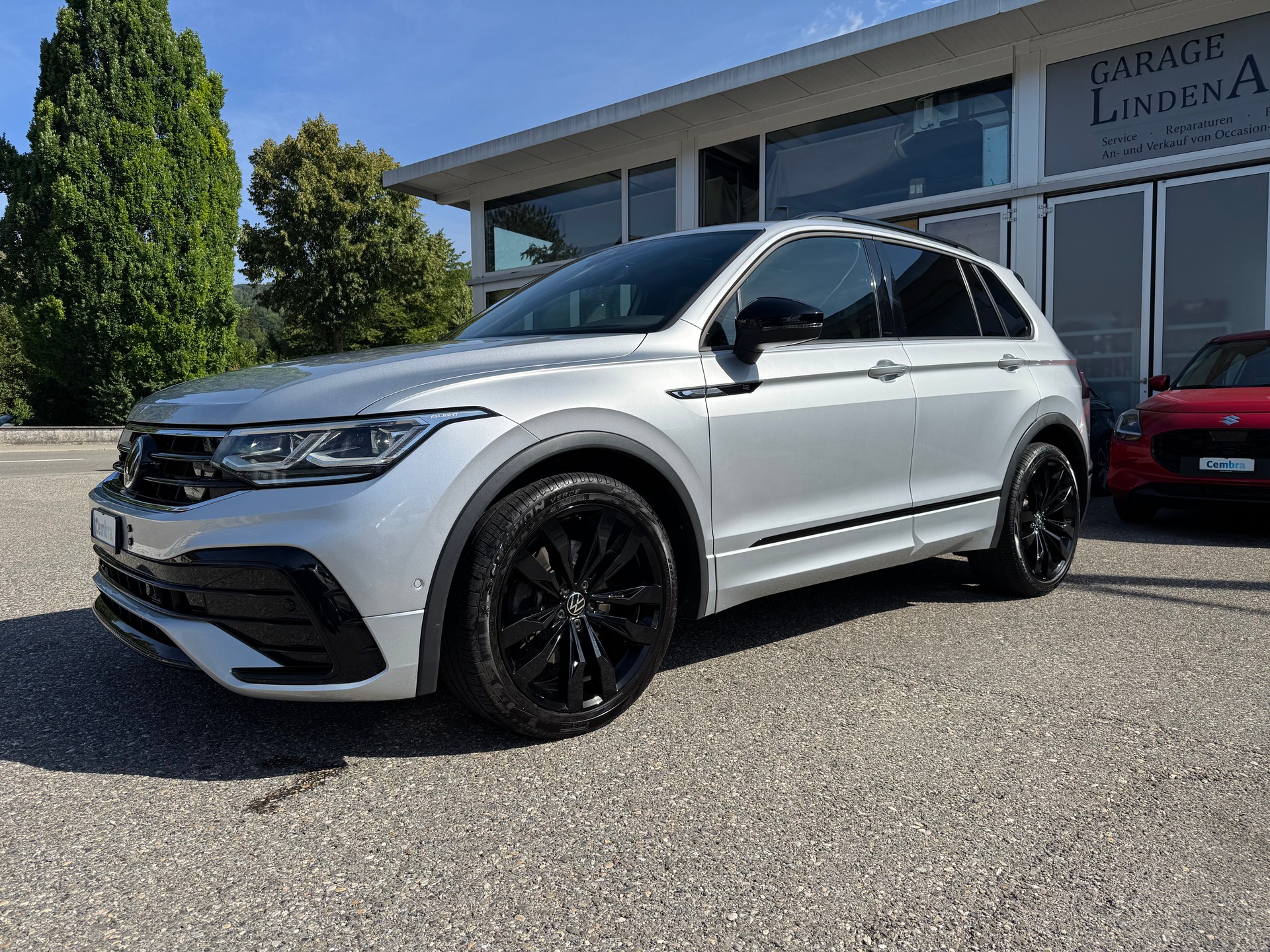 VW Tiguan 2.0 TDI SCR R-Line 4Motion DSG-image-1