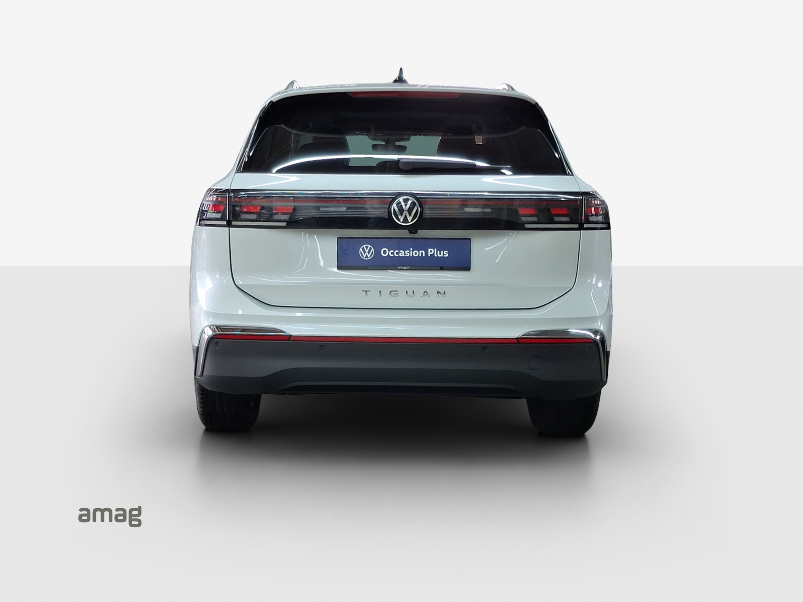 VW Tiguan 2.0 TSI DSG Elegance 4Motion-image-3