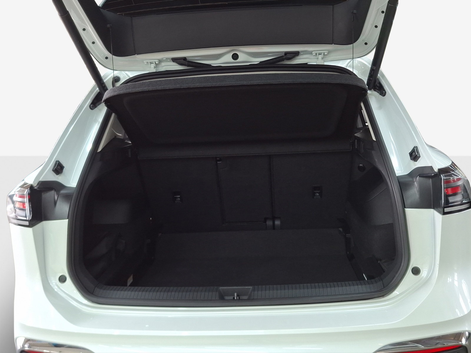 VW Tiguan 2.0 TSI DSG Elegance 4Motion-image-12