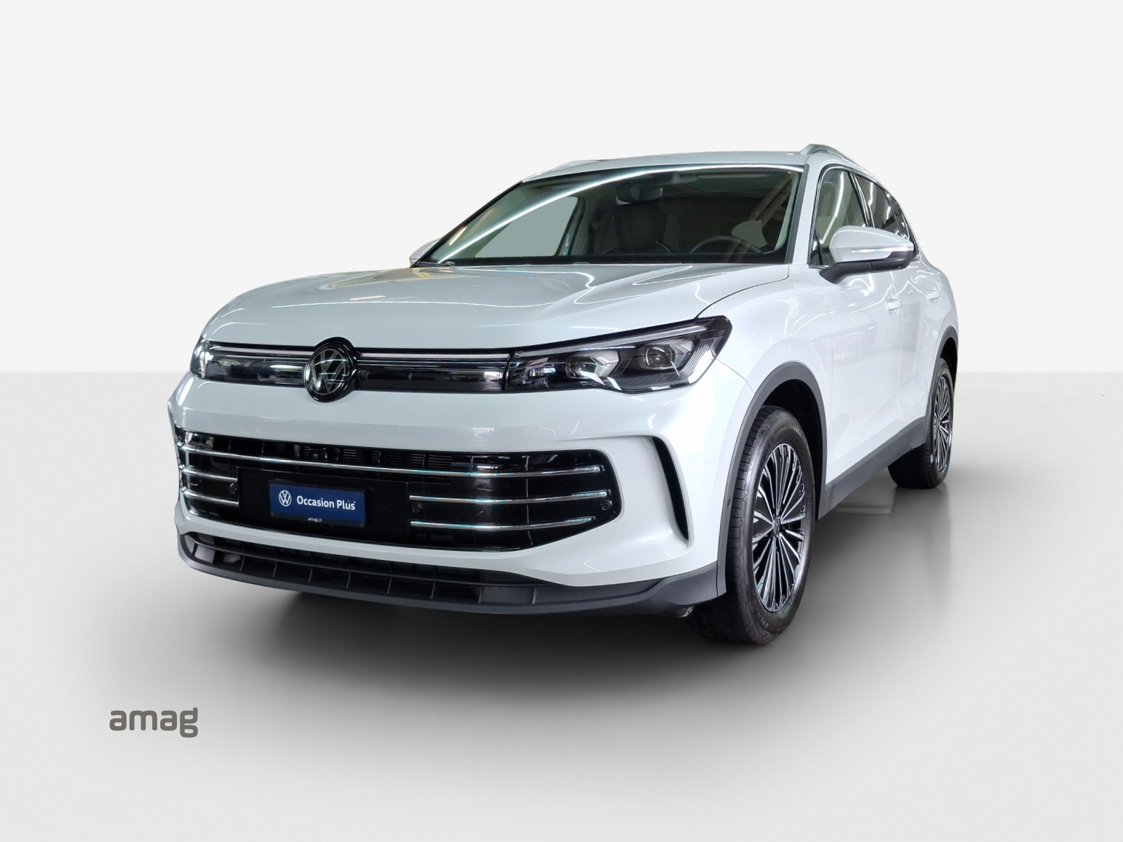 VW Tiguan 2.0 TSI DSG Elegance 4Motion-image-0