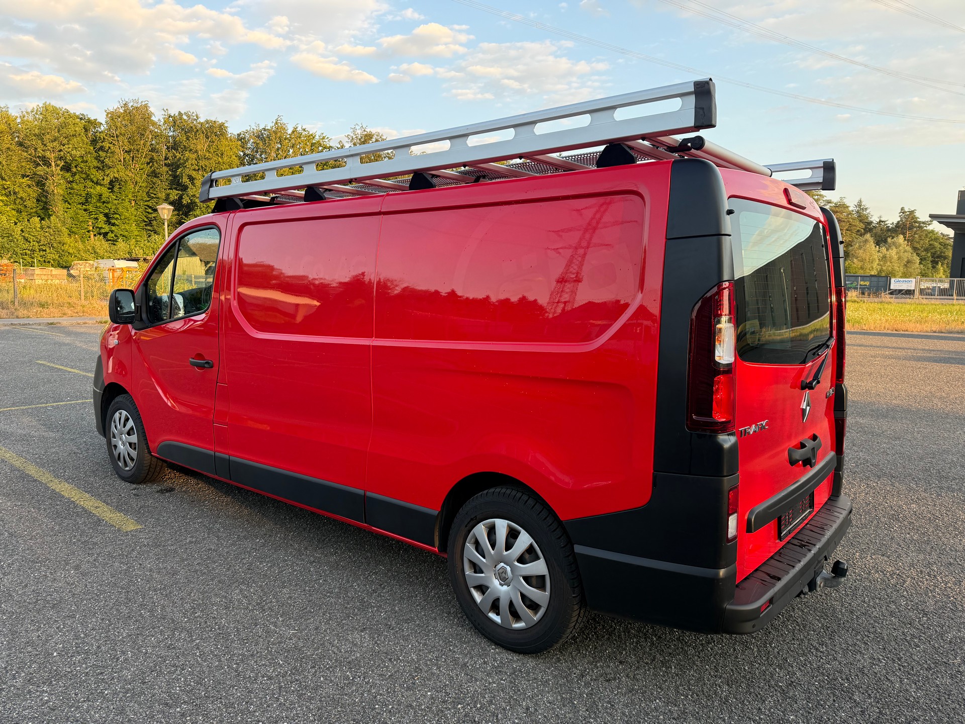 RENAULT Trafic 1.6 ENERGY TwinT. dCi125 2.9t Business L2H1-image-3
