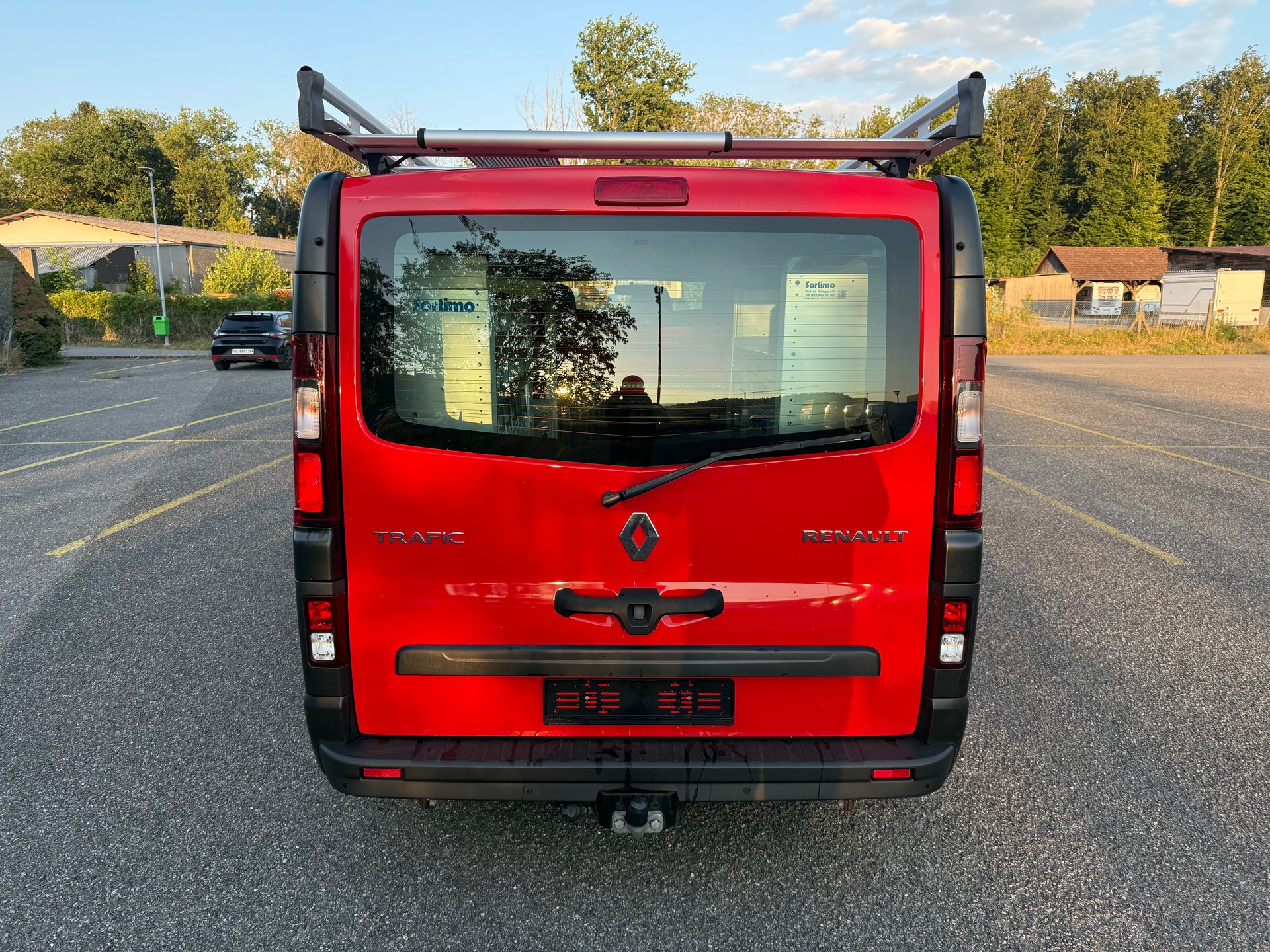 RENAULT Trafic 1.6 ENERGY TwinT. dCi125 2.9t Business L2H1-image-4
