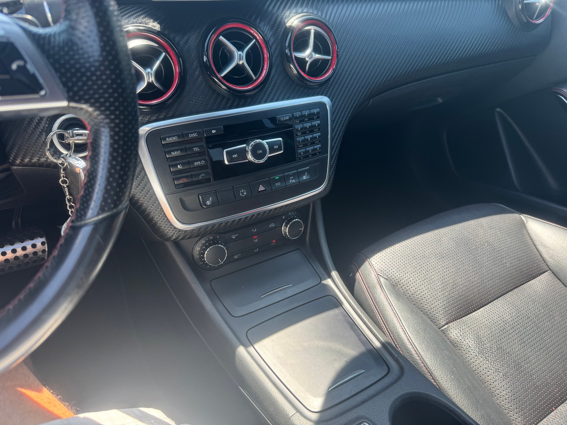 MERCEDES-BENZ A 250 Sport 7G-DCT-image-18