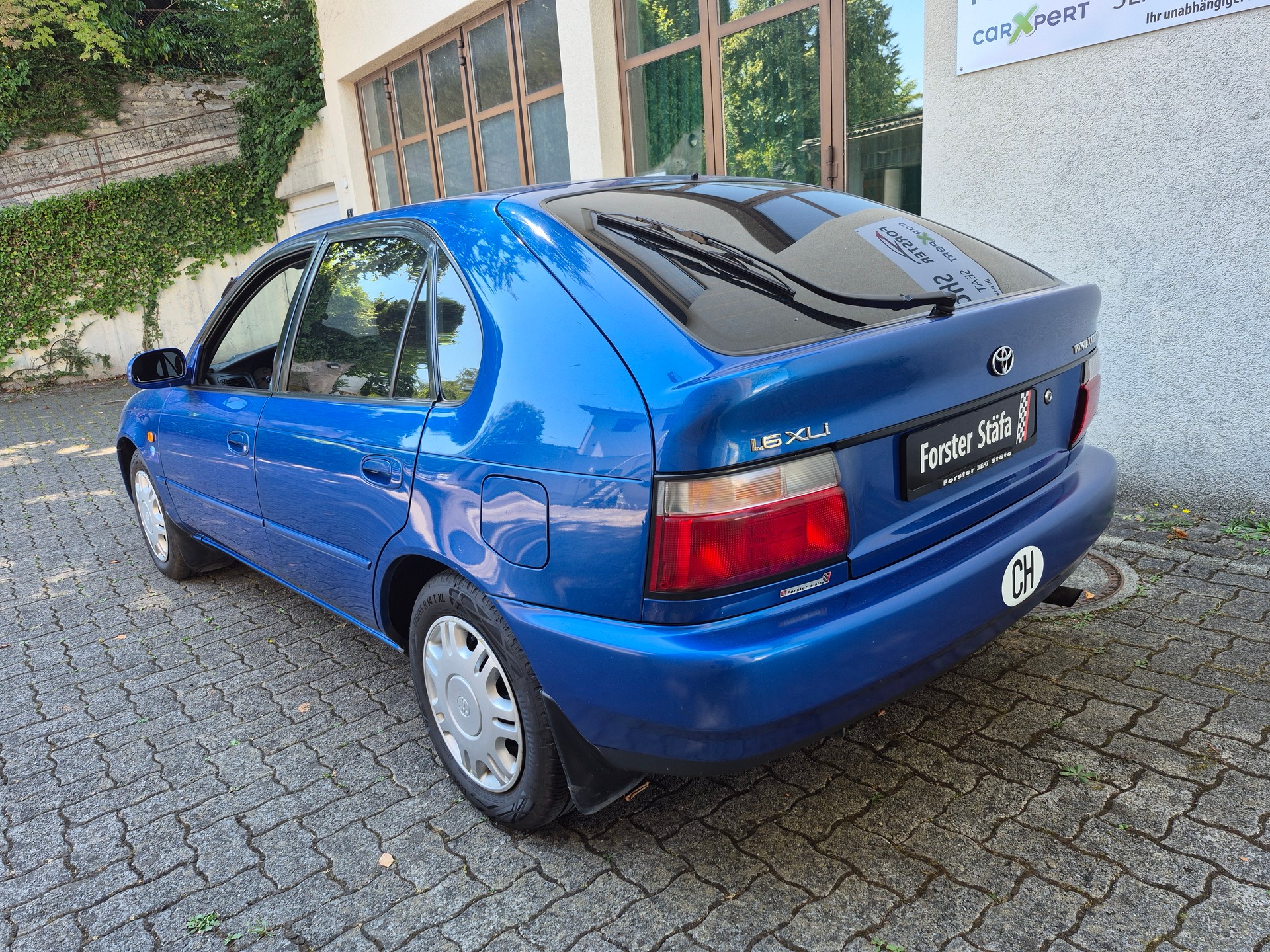 TOYOTA Corolla 1.6 XLi Brillant-image-1