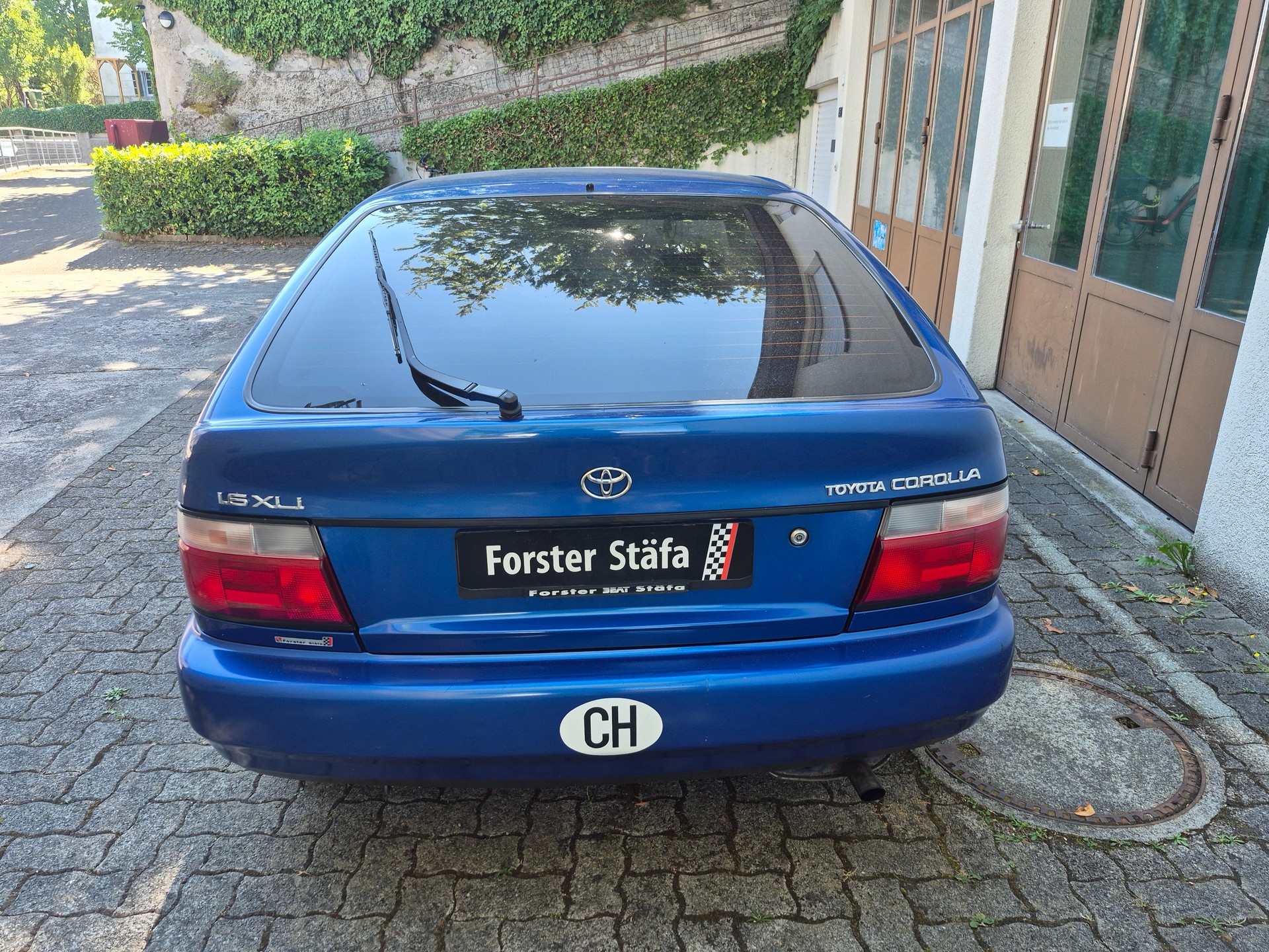 TOYOTA Corolla 1.6 XLi Brillant-image-2