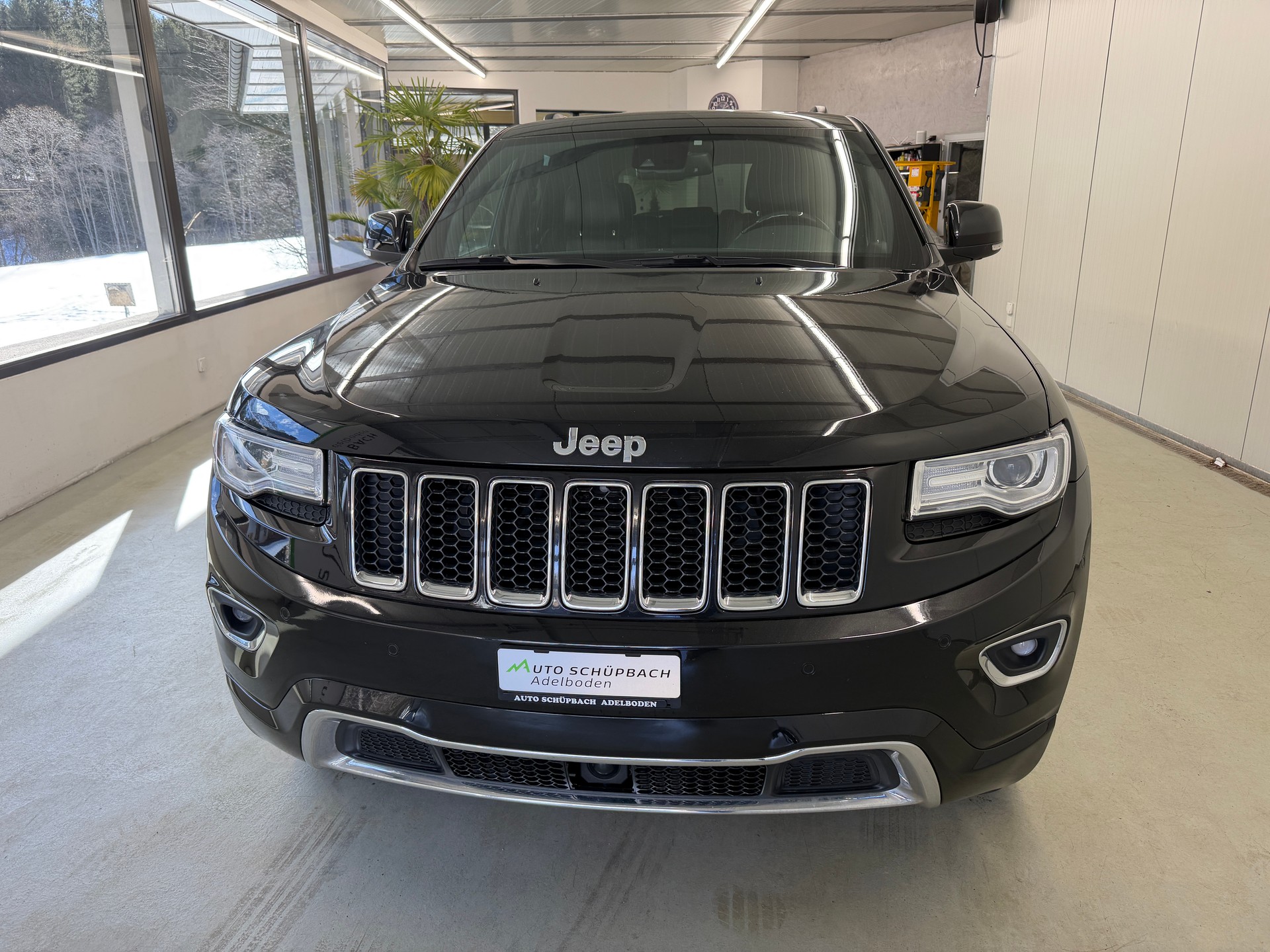 JEEP Grand Cherokee 3.0 CRD Overland Automatic-image-1