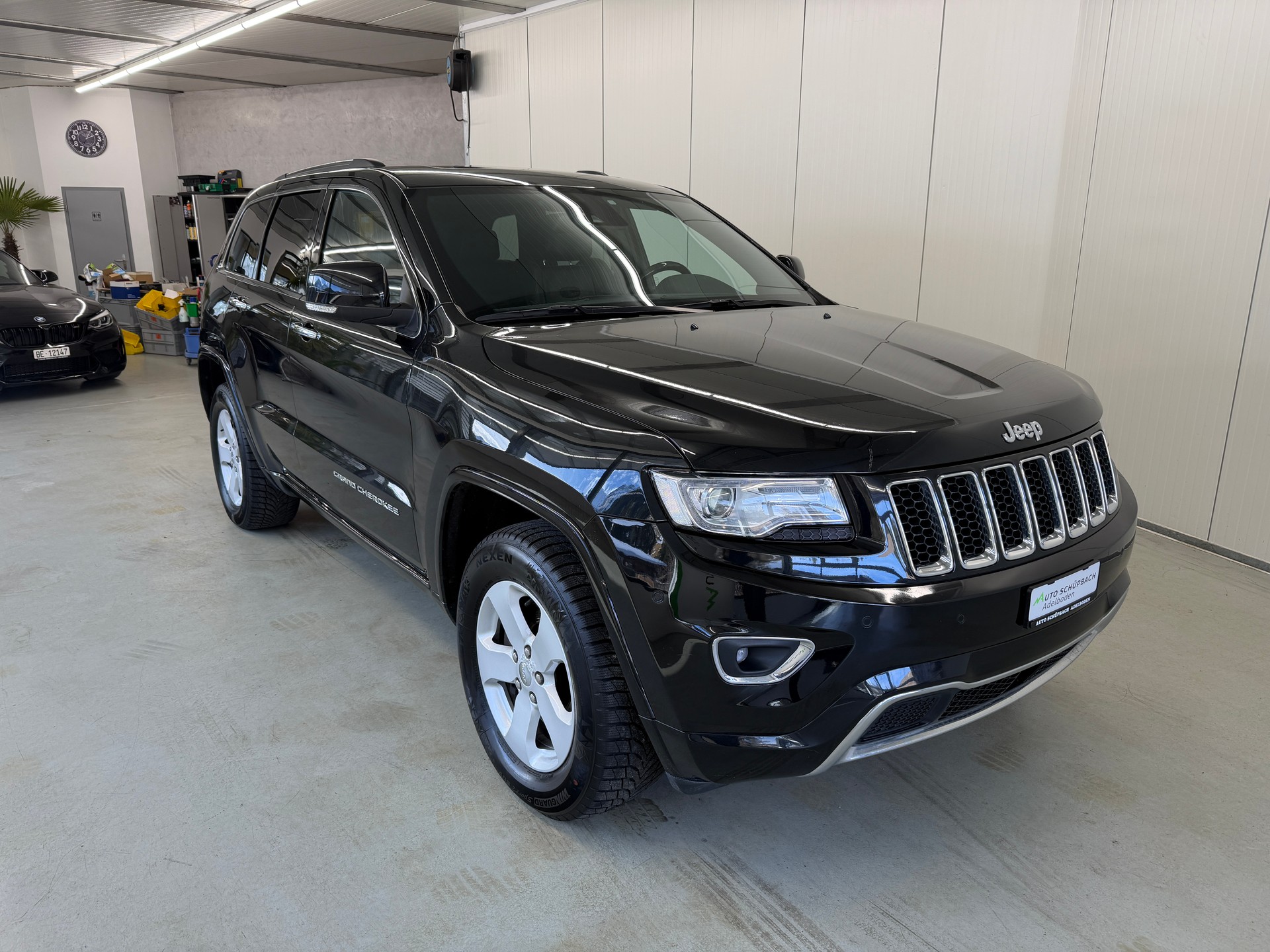 JEEP Grand Cherokee 3.0 CRD Overland Automatic-image-3