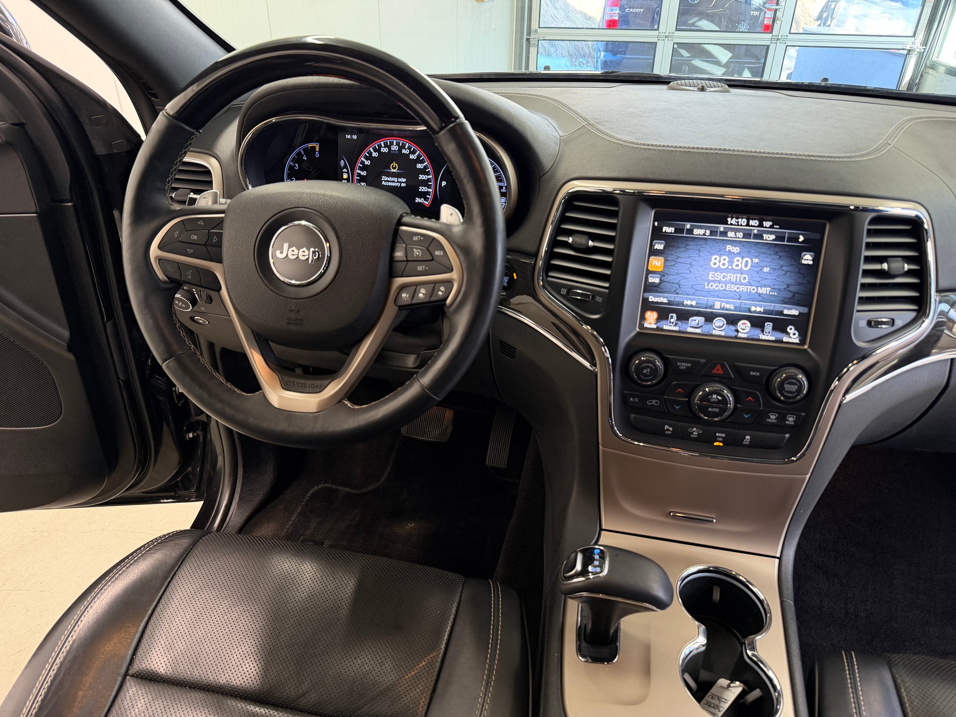 JEEP Grand Cherokee 3.0 CRD Overland Automatic-image-19