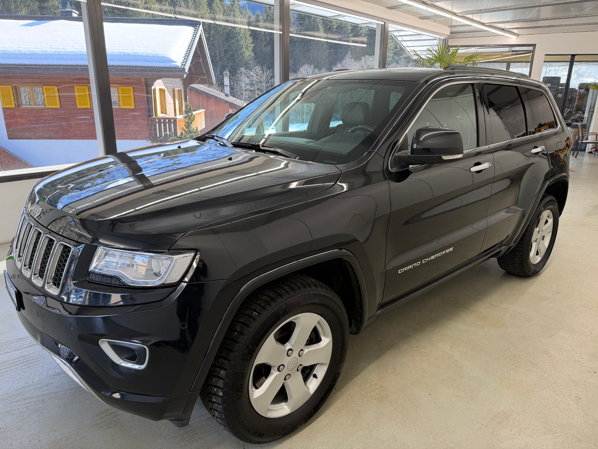 JEEP Grand Cherokee 3.0 CRD Overland Automatic-image-0
