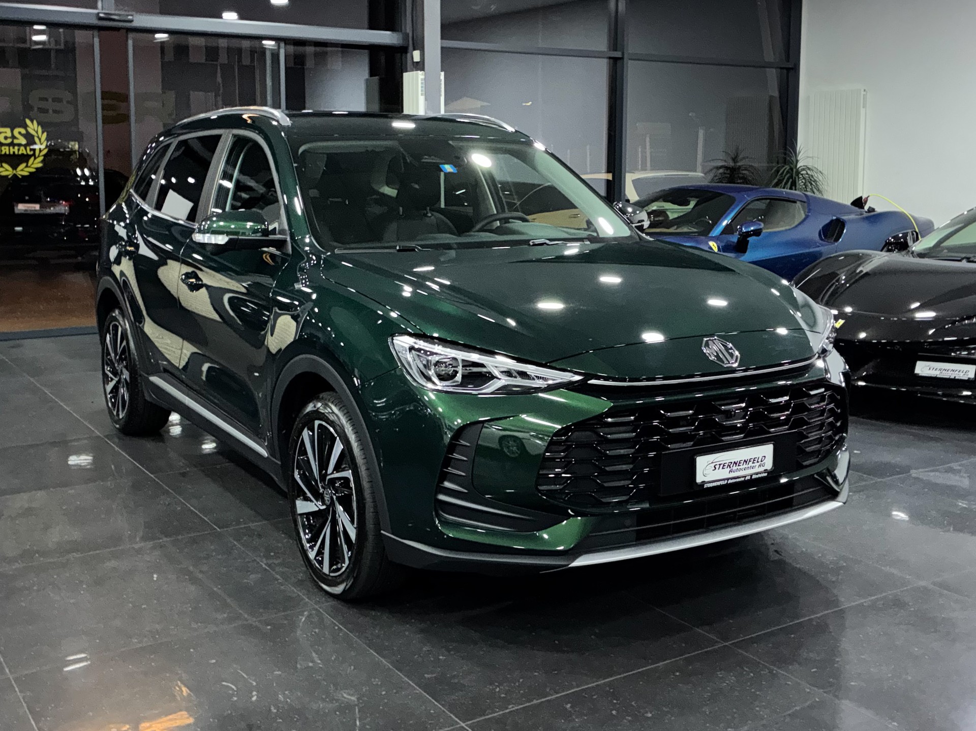 MG ZS 1.5 HEV Luxury-image-2