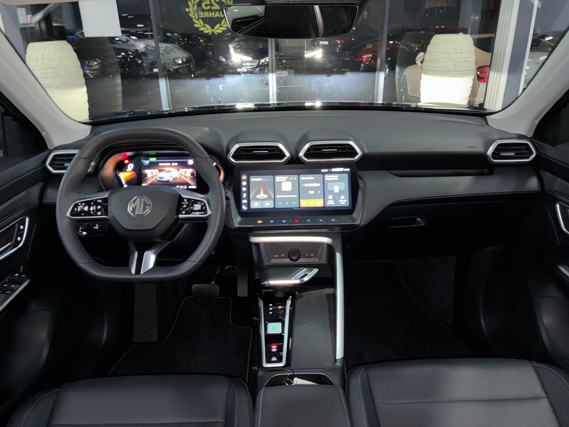 MG ZS 1.5 HEV Luxury-image-7