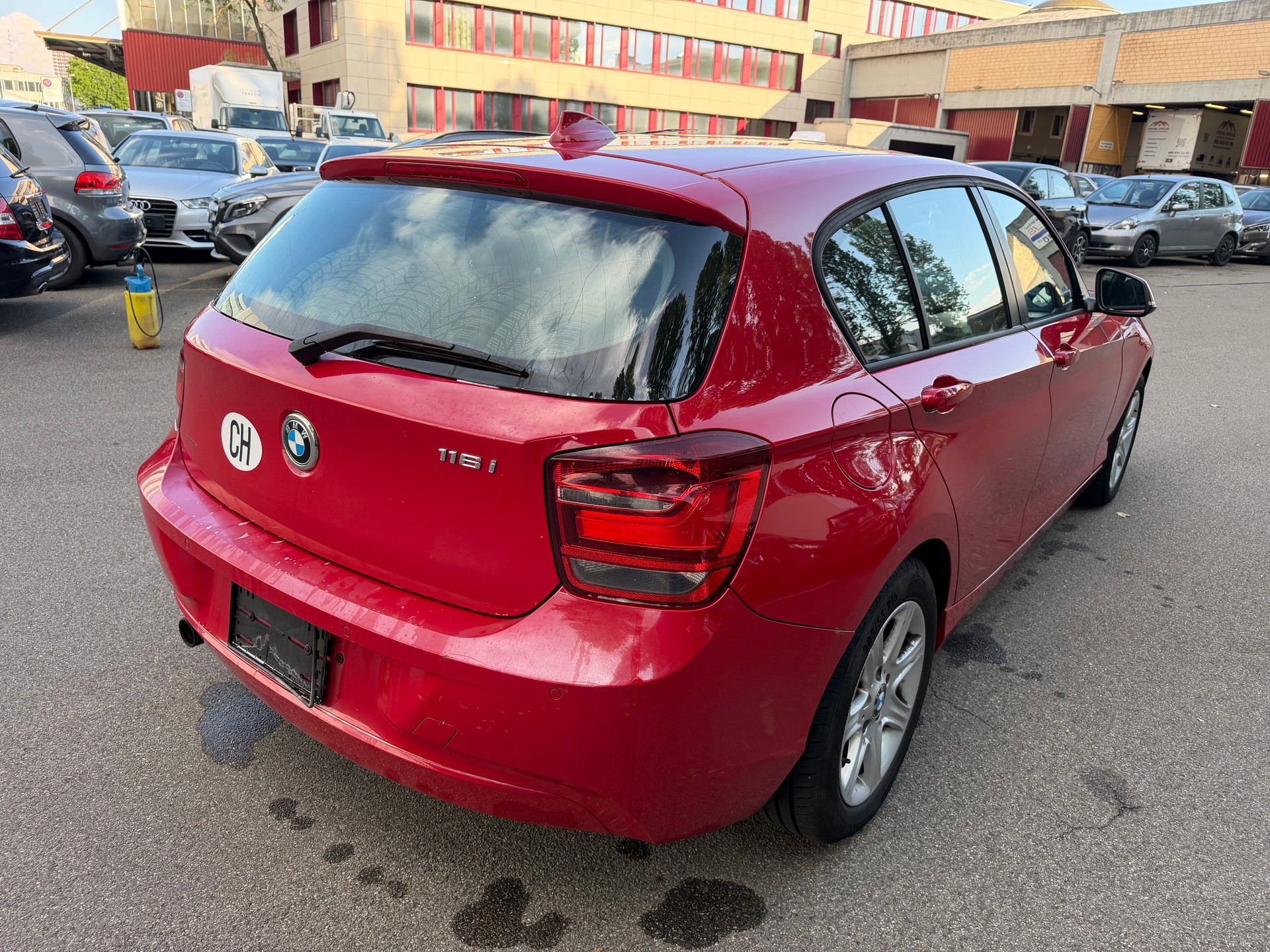 BMW 116i Urban Line Steptronic-image-5