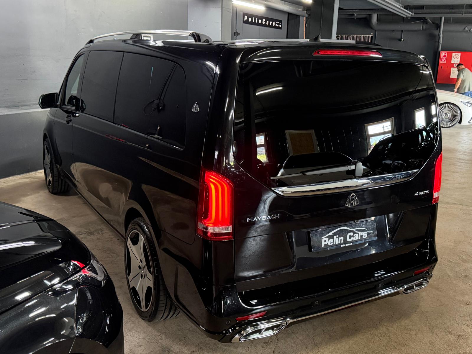 MERCEDES-BENZ V 250 d VIP Maybach extralang 4Matic 7G-Tronic-image-9