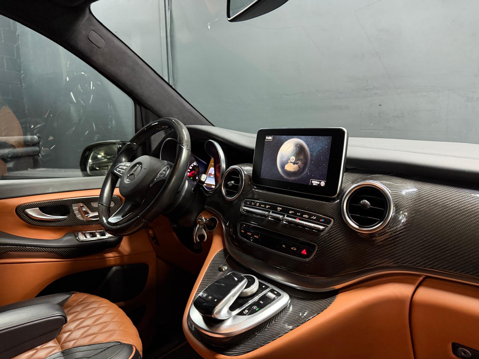MERCEDES-BENZ V 250 d VIP Maybach extralang 4Matic 7G-Tronic-image-11