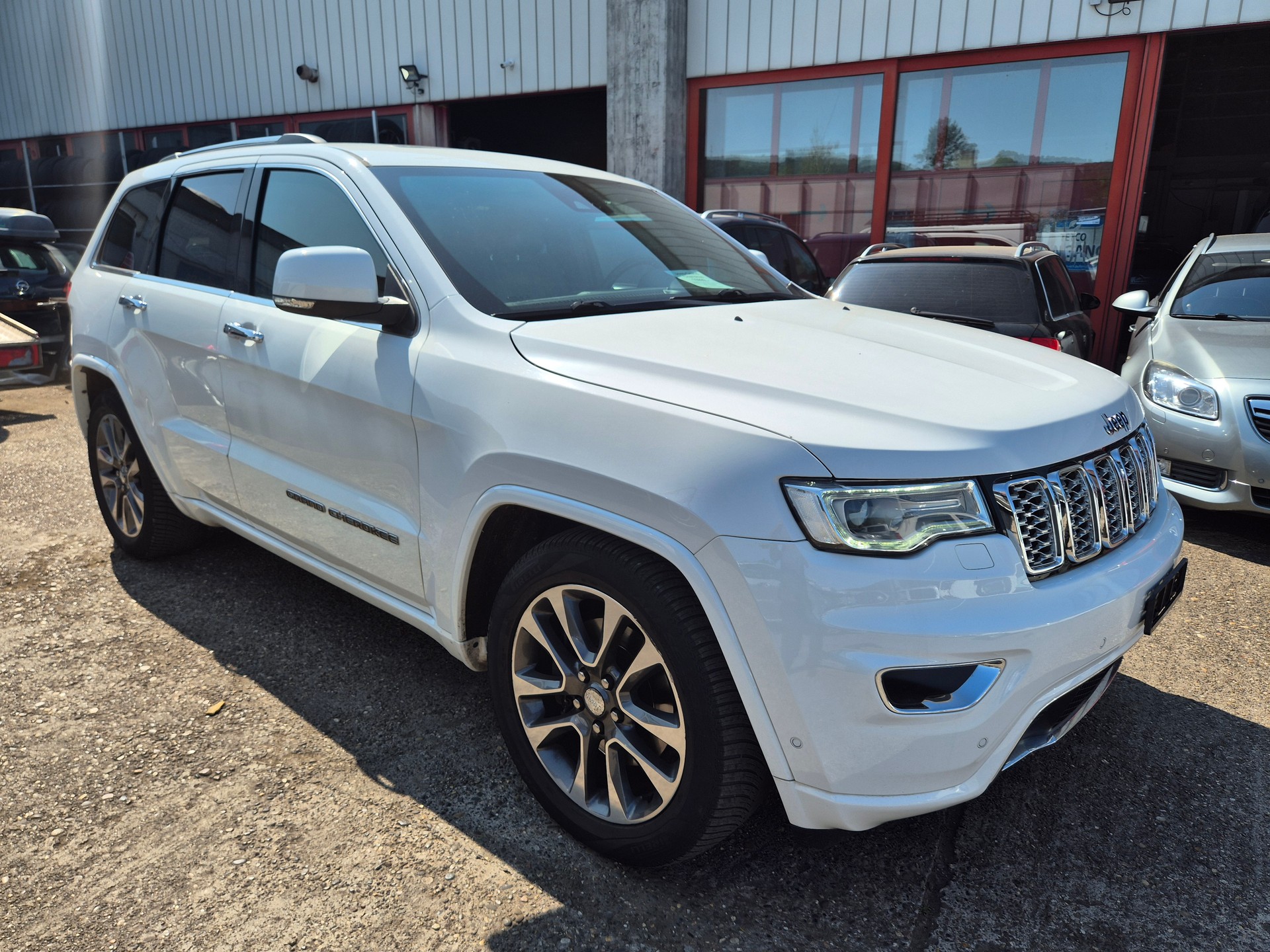 JEEP Grand Cherokee 3.0 CRD Limited Automatic-image-2