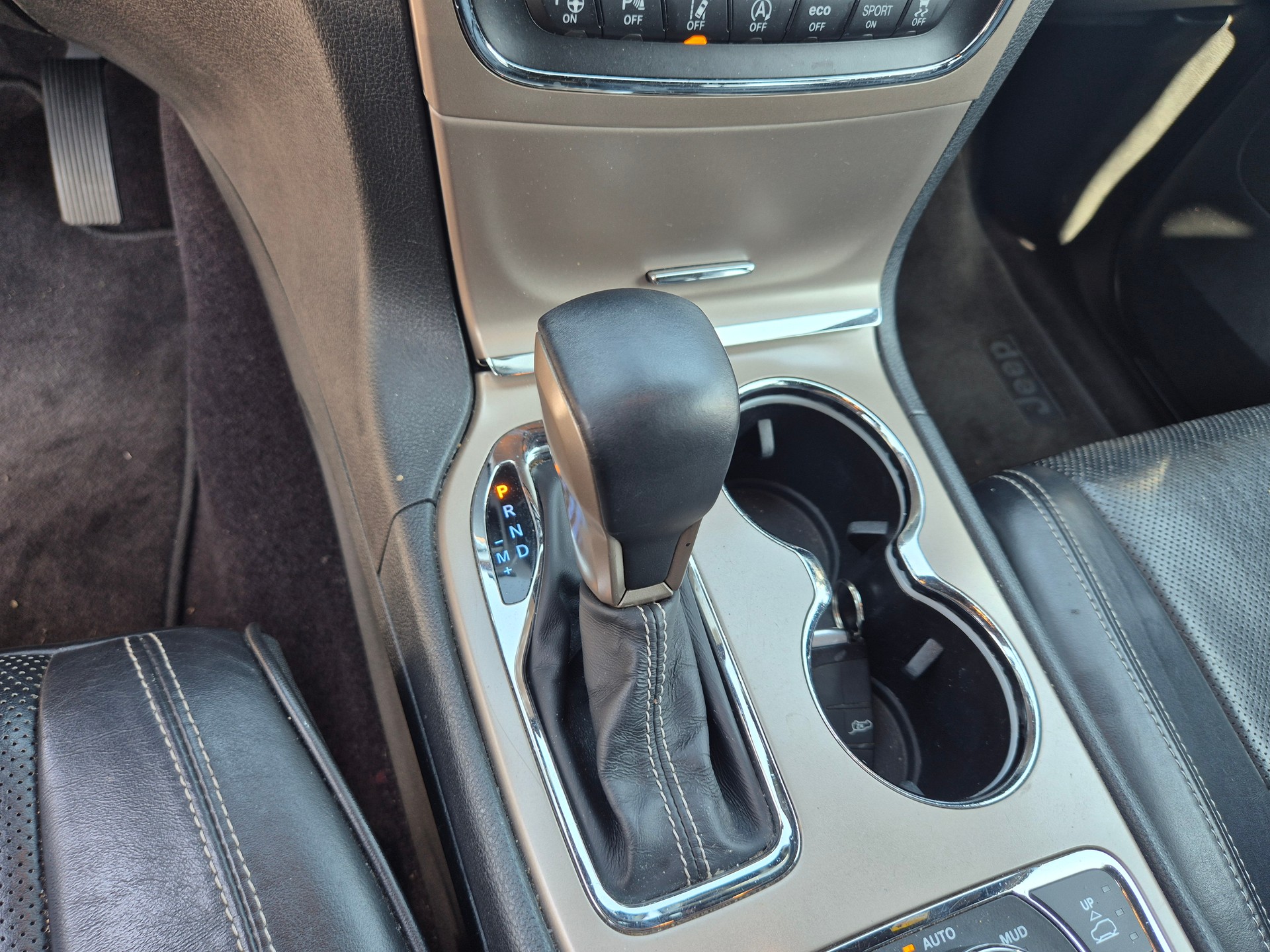 JEEP Grand Cherokee 3.0 CRD Limited Automatic-image-10