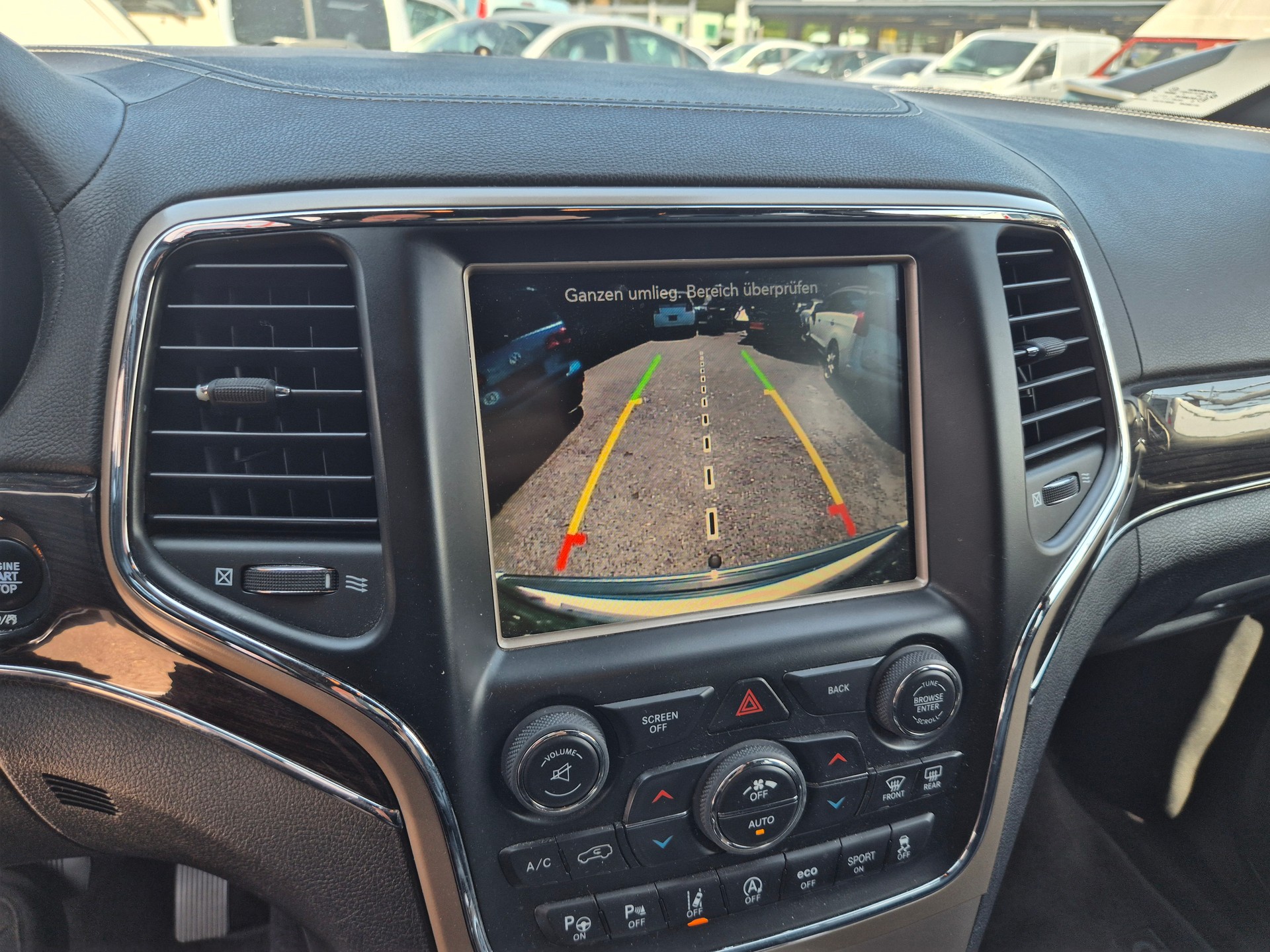 JEEP Grand Cherokee 3.0 CRD Limited Automatic-image-12