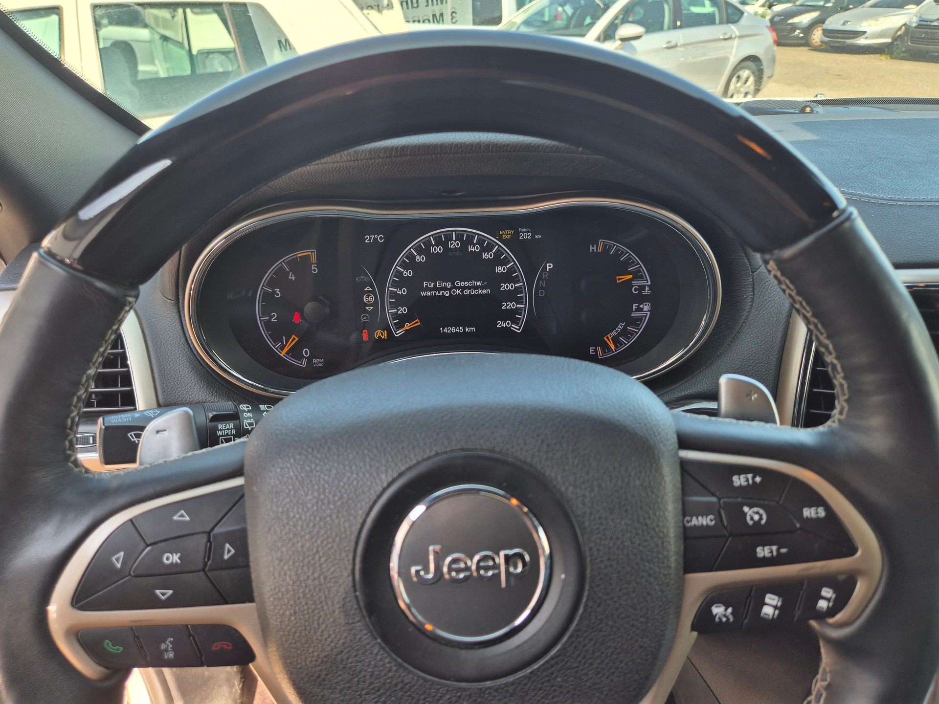 JEEP Grand Cherokee 3.0 CRD Limited Automatic-image-6