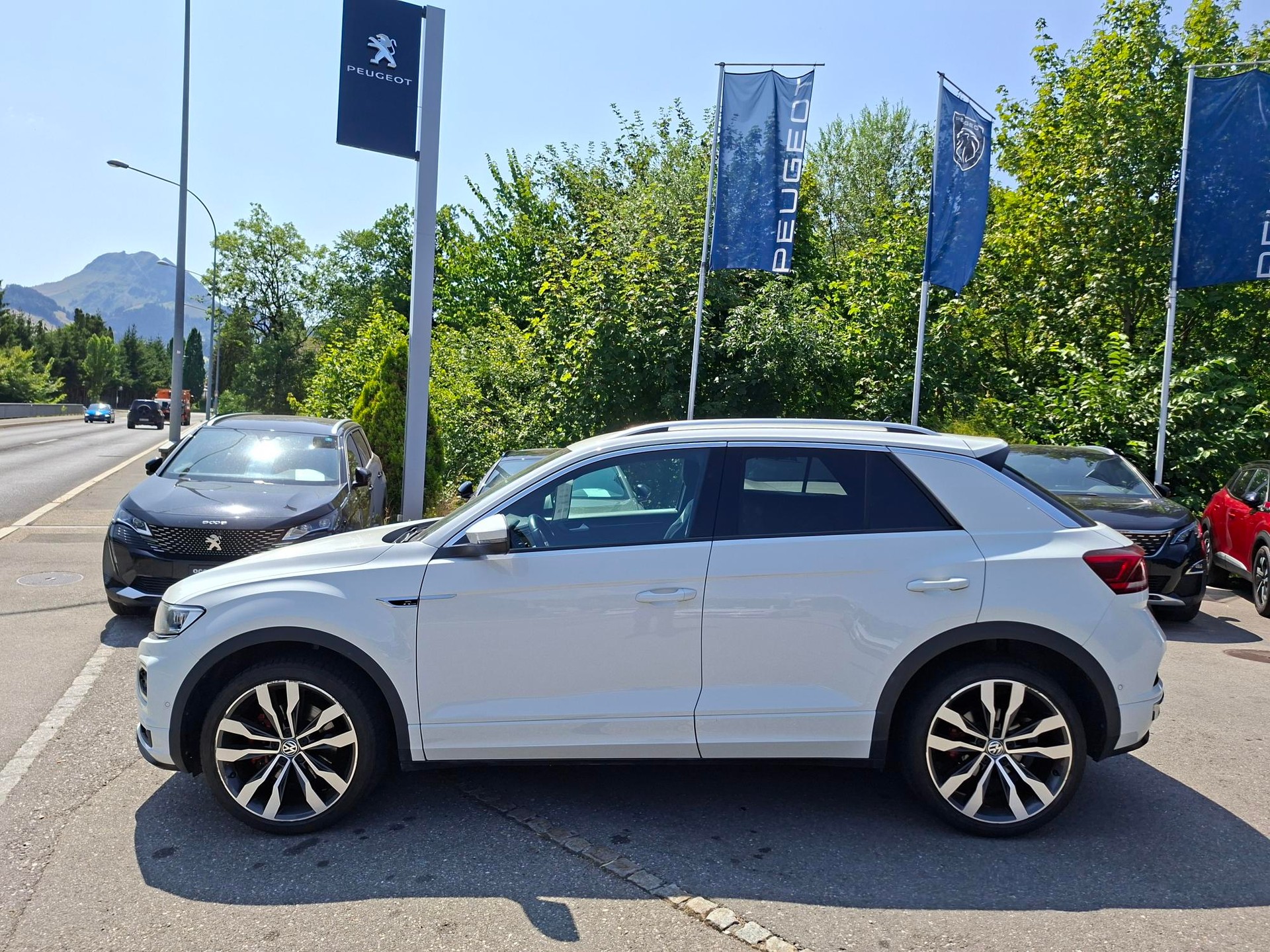 VW T-Roc 2.0 TSI Sport DSG 4Motion-image-0